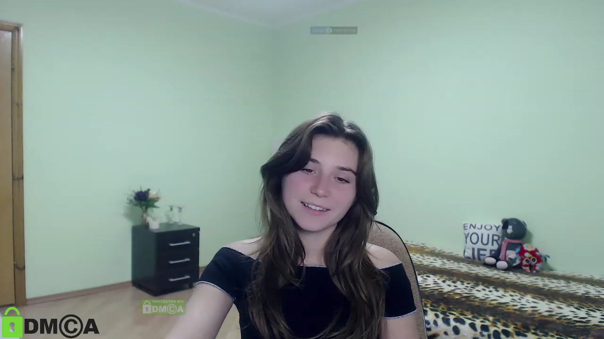 Gallery image thumbnail from MonicaaCute's myfreecams stream on, 09/24/2023, 15:03 image 16 of 20