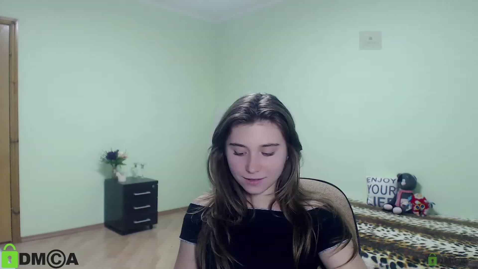 Gallery image thumbnail from MonicaaCute's myfreecams stream on, 09/24/2023, 15:03 image 20 of 20