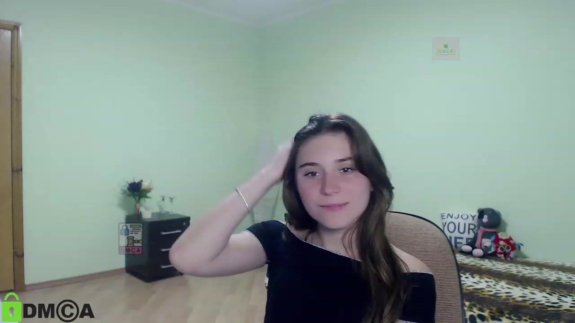 Gallery image thumbnail from MonicaaCute's myfreecams stream on, 09/24/2023, 15:03 image 8 of 20