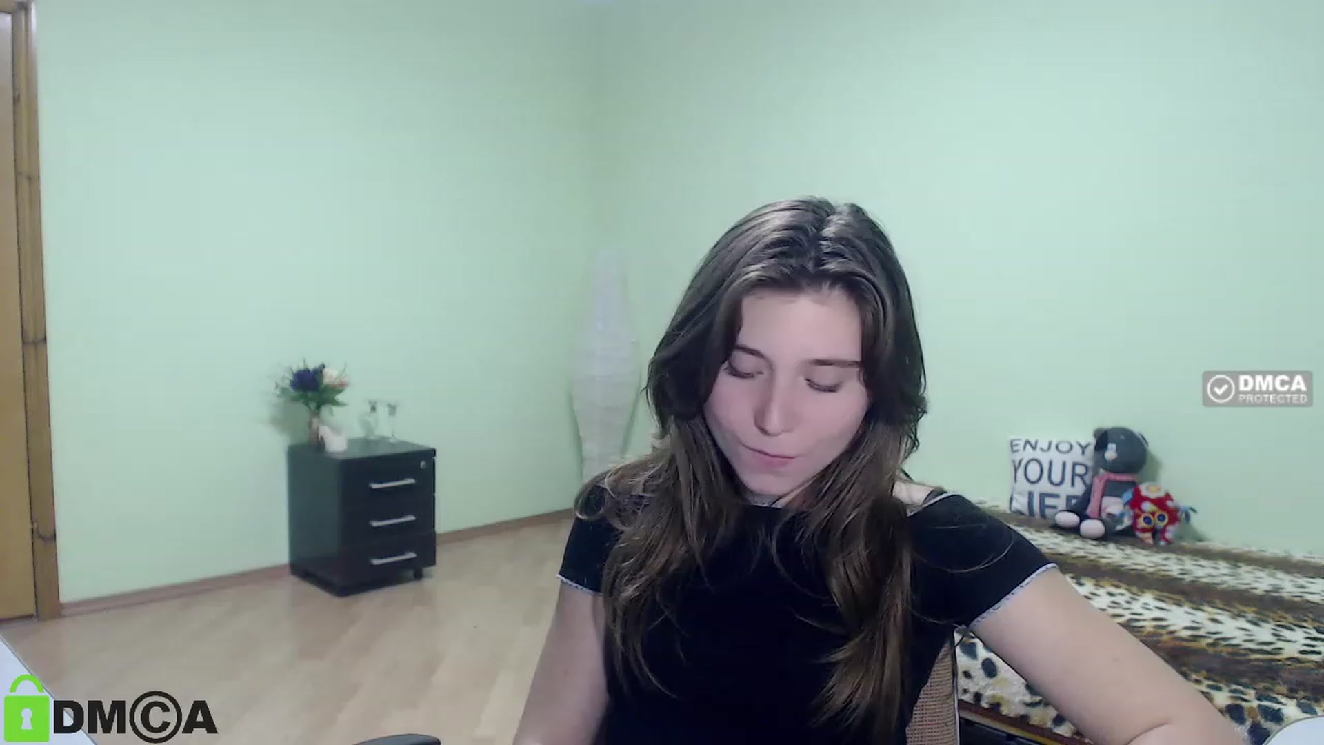 Gallery image thumbnail from MonicaaCute's myfreecams stream on, 09/24/2023, 16:43 image 16 of 20