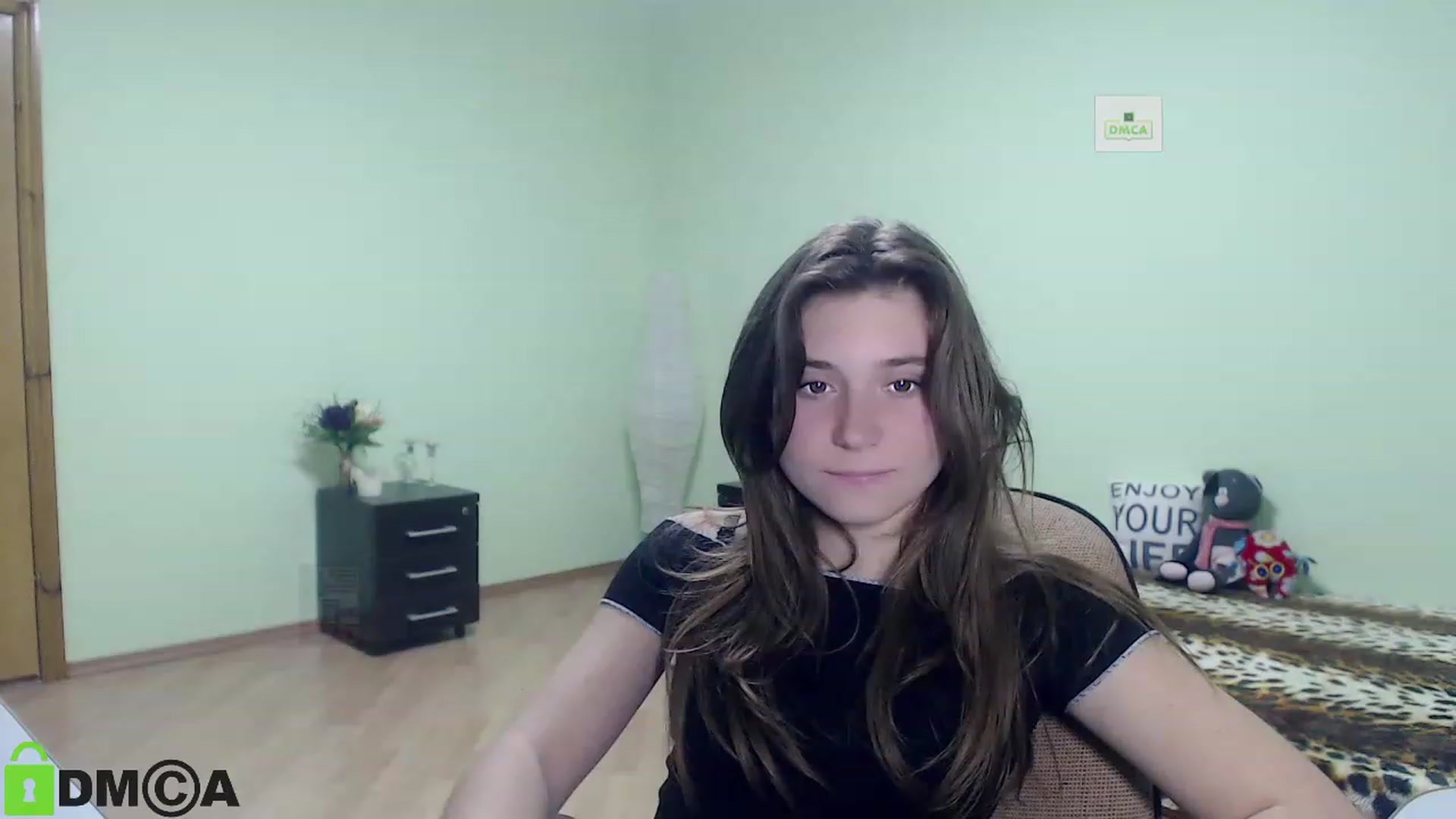 Gallery image thumbnail from MonicaaCute's myfreecams stream on, 09/24/2023, 16:43 image 7 of 20