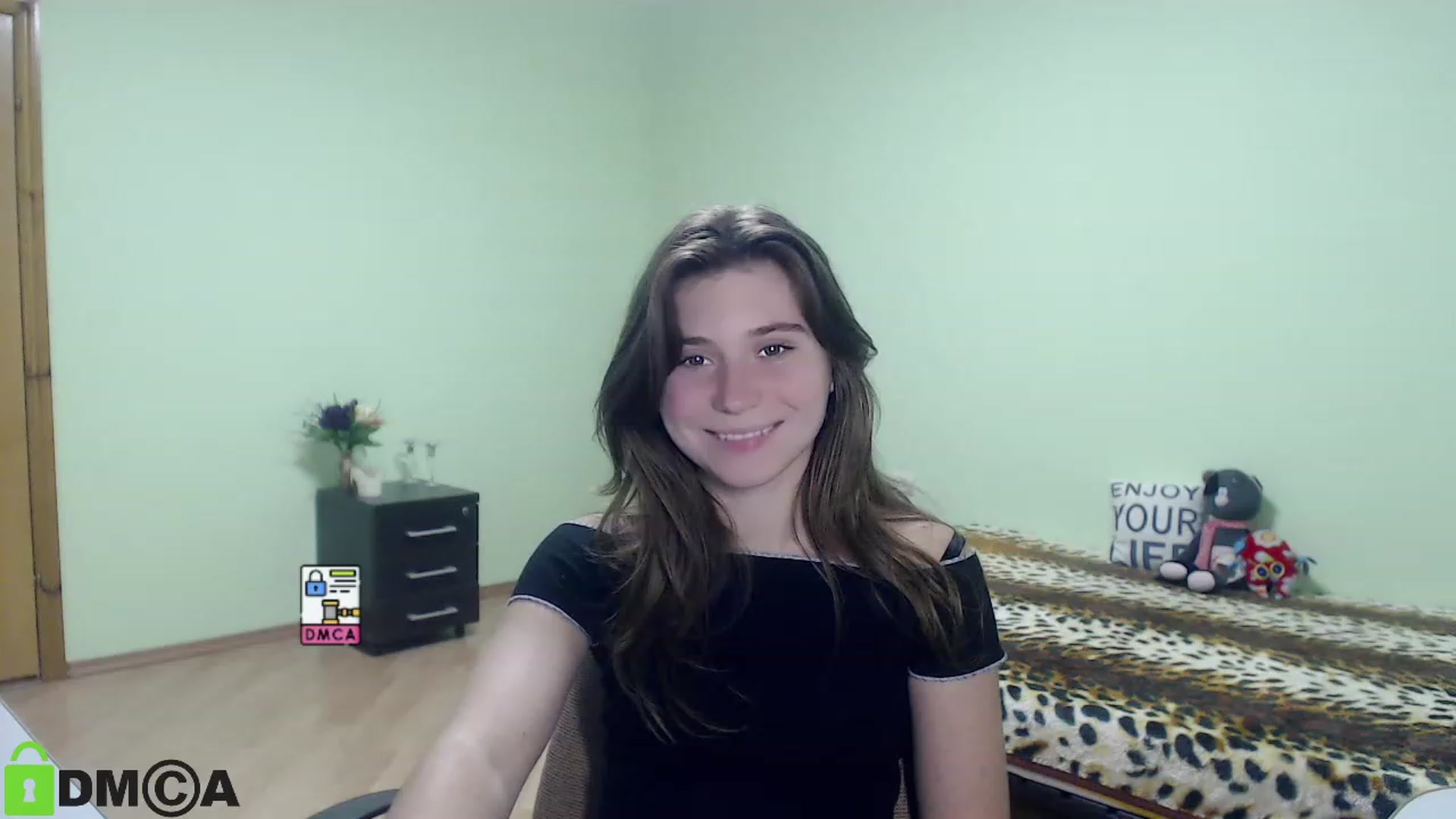 Gallery image thumbnail from MonicaaCute's myfreecams stream on, 09/24/2023, 16:43 image 14 of 20