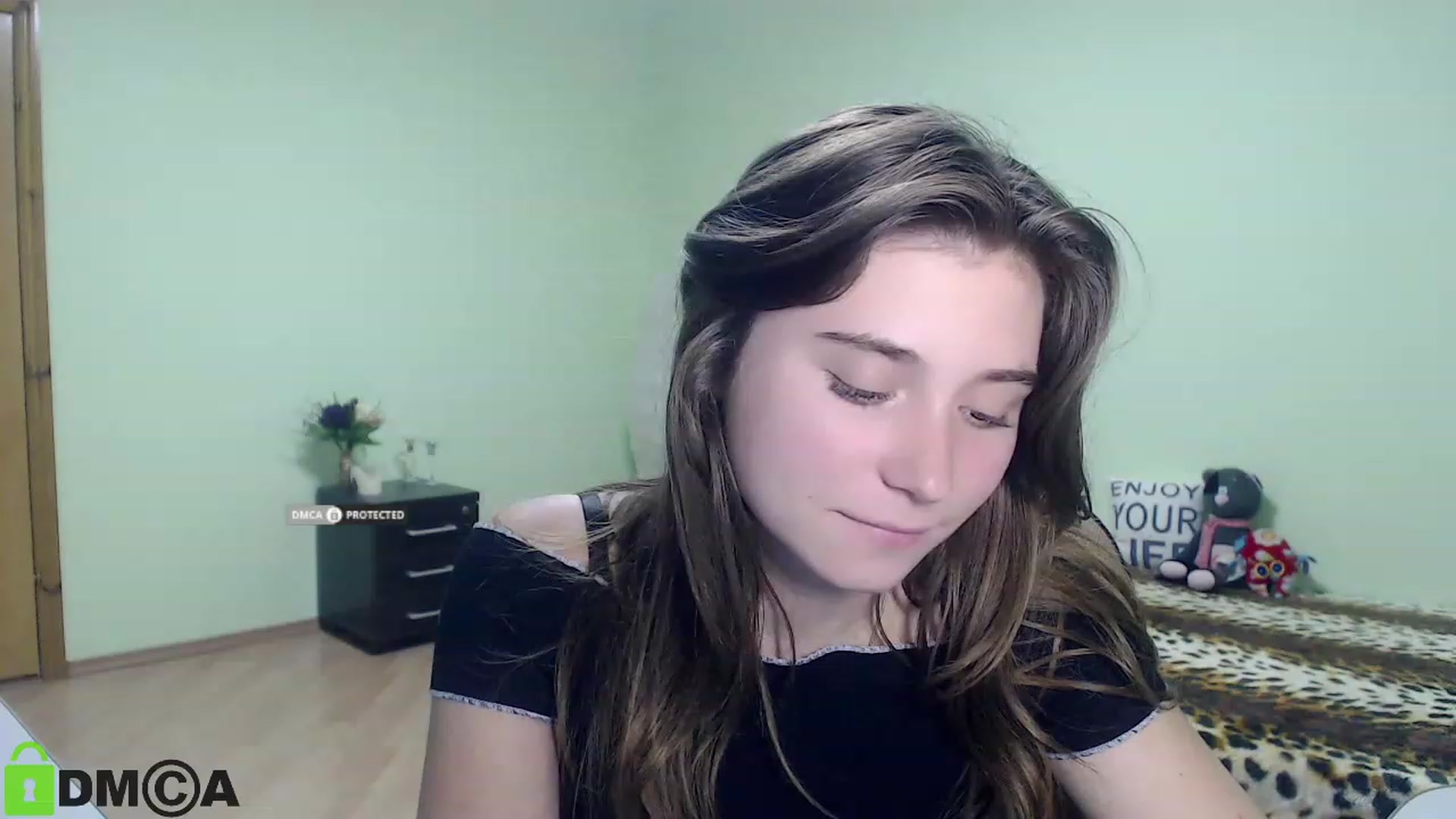 Gallery image thumbnail from MonicaaCute's myfreecams stream on, 09/24/2023, 16:43 image 2 of 20