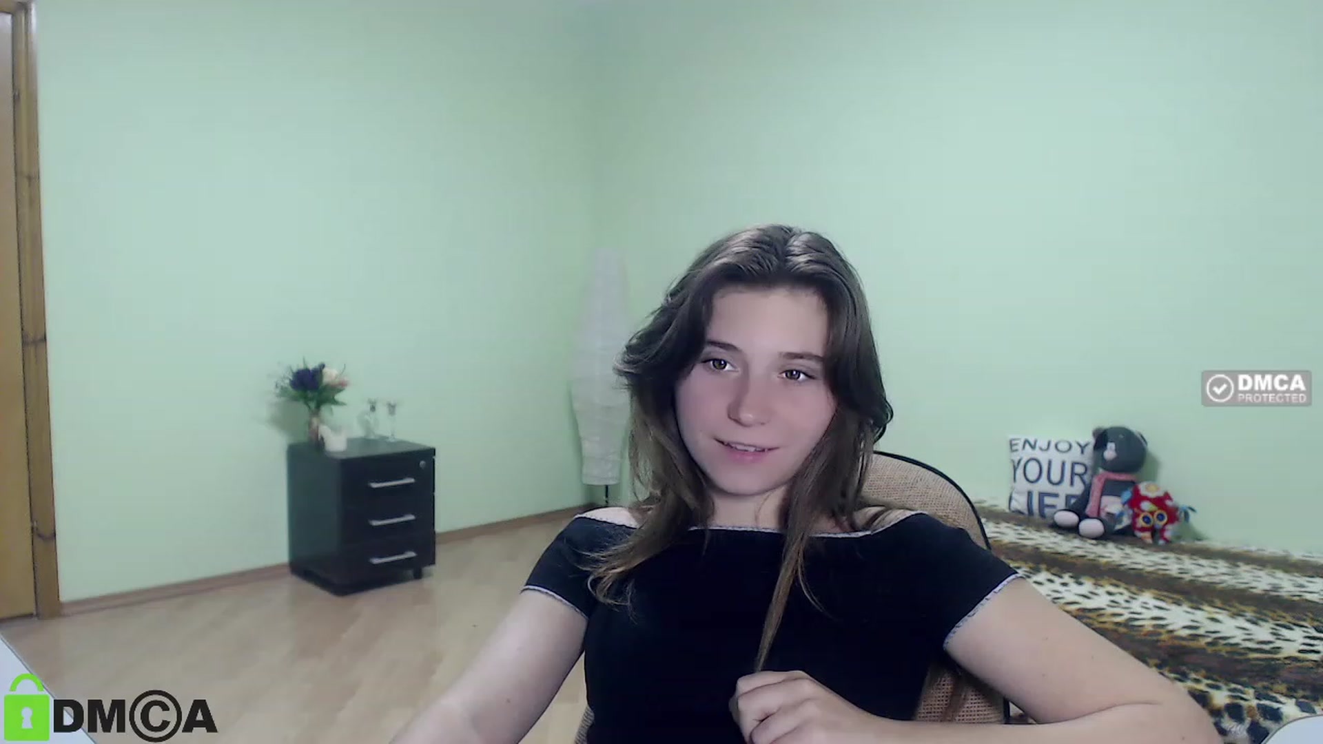 Gallery image thumbnail from MonicaaCute's myfreecams stream on, 09/24/2023, 17:59 image 8 of 20