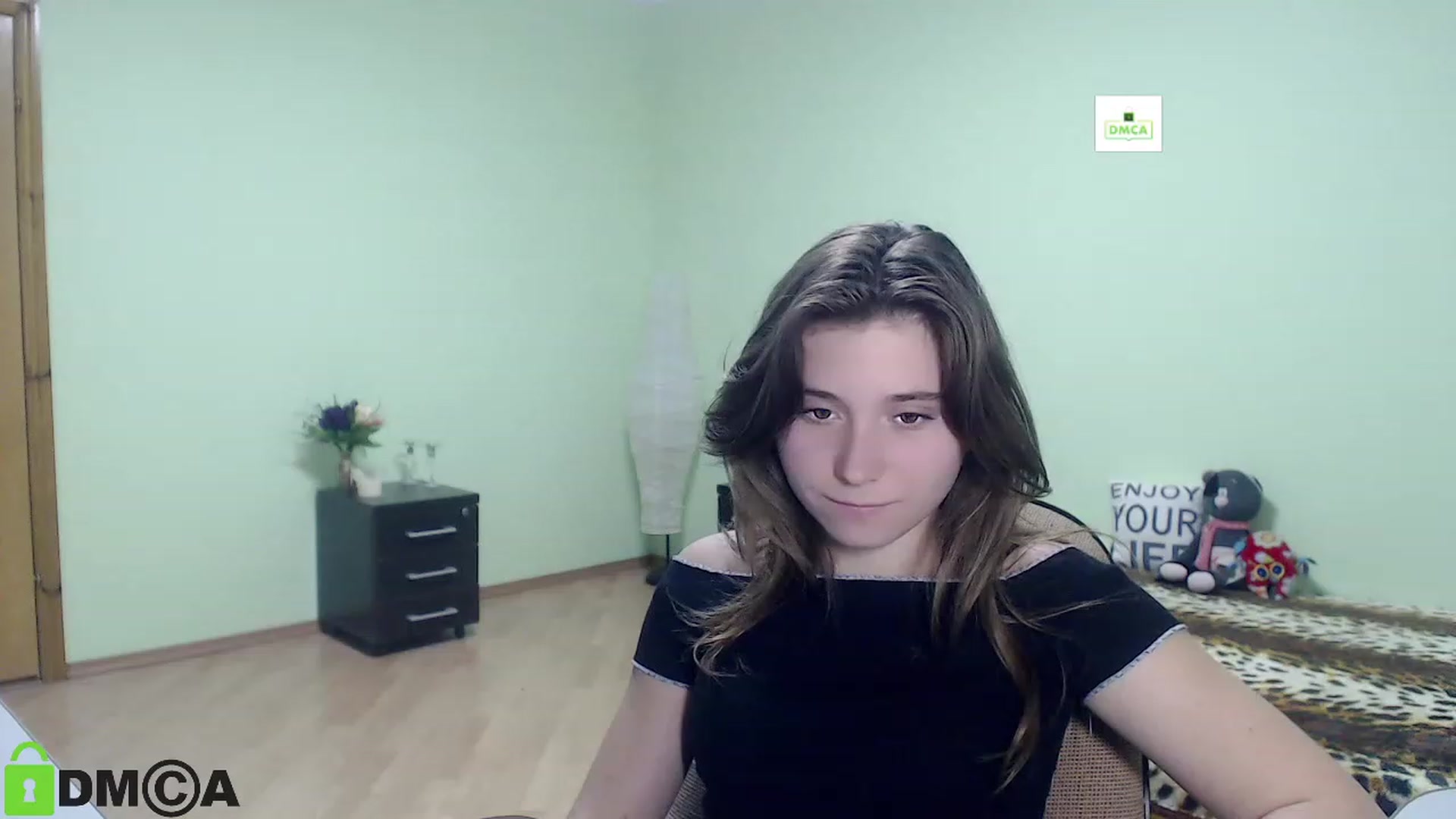 Gallery image thumbnail from MonicaaCute's myfreecams stream on, 09/24/2023, 17:59 image 9 of 20