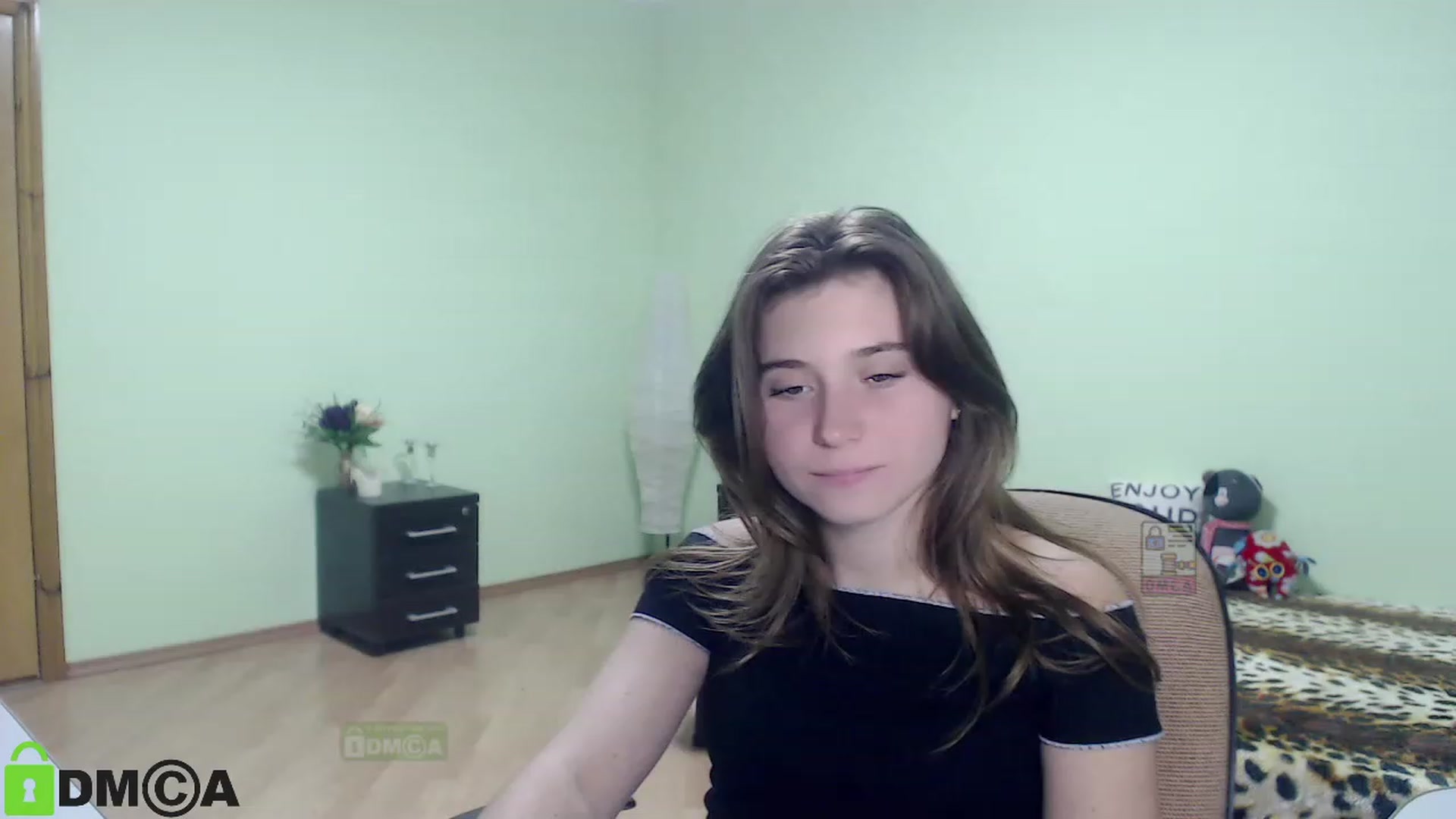 Gallery image thumbnail from MonicaaCute's myfreecams stream on, 09/24/2023, 17:59 image 10 of 20