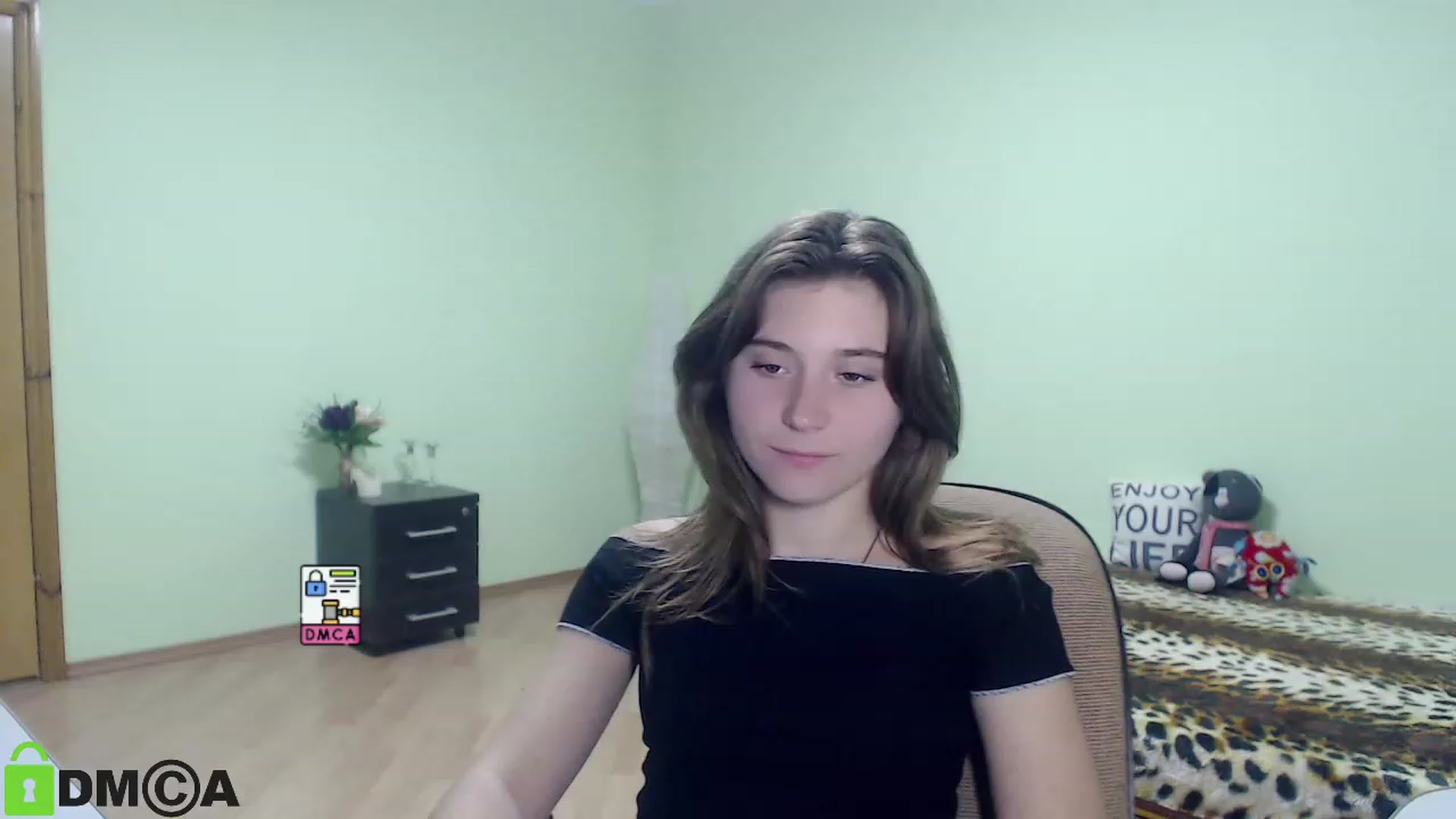 Gallery image thumbnail from MonicaaCute's myfreecams stream on, 09/24/2023, 17:59 image 11 of 20