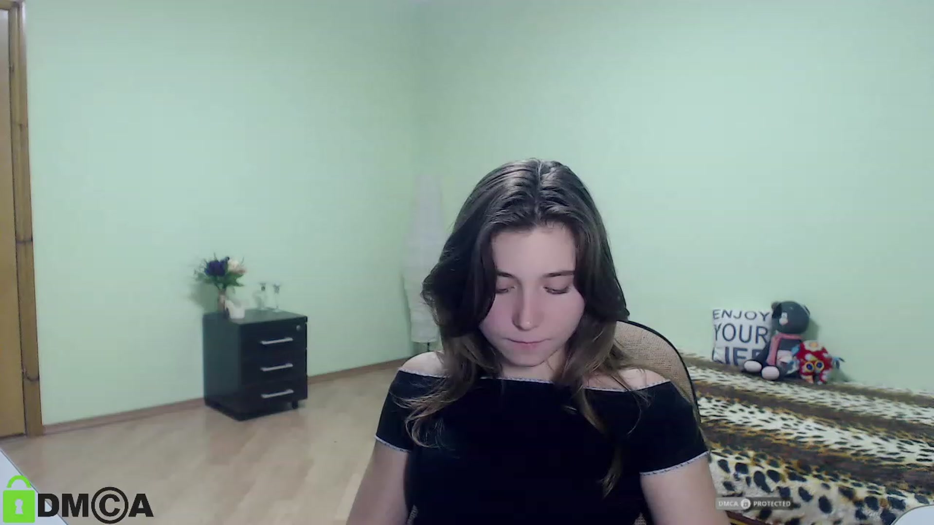 Gallery image thumbnail from MonicaaCute's myfreecams stream on, 09/24/2023, 17:59 image 7 of 20