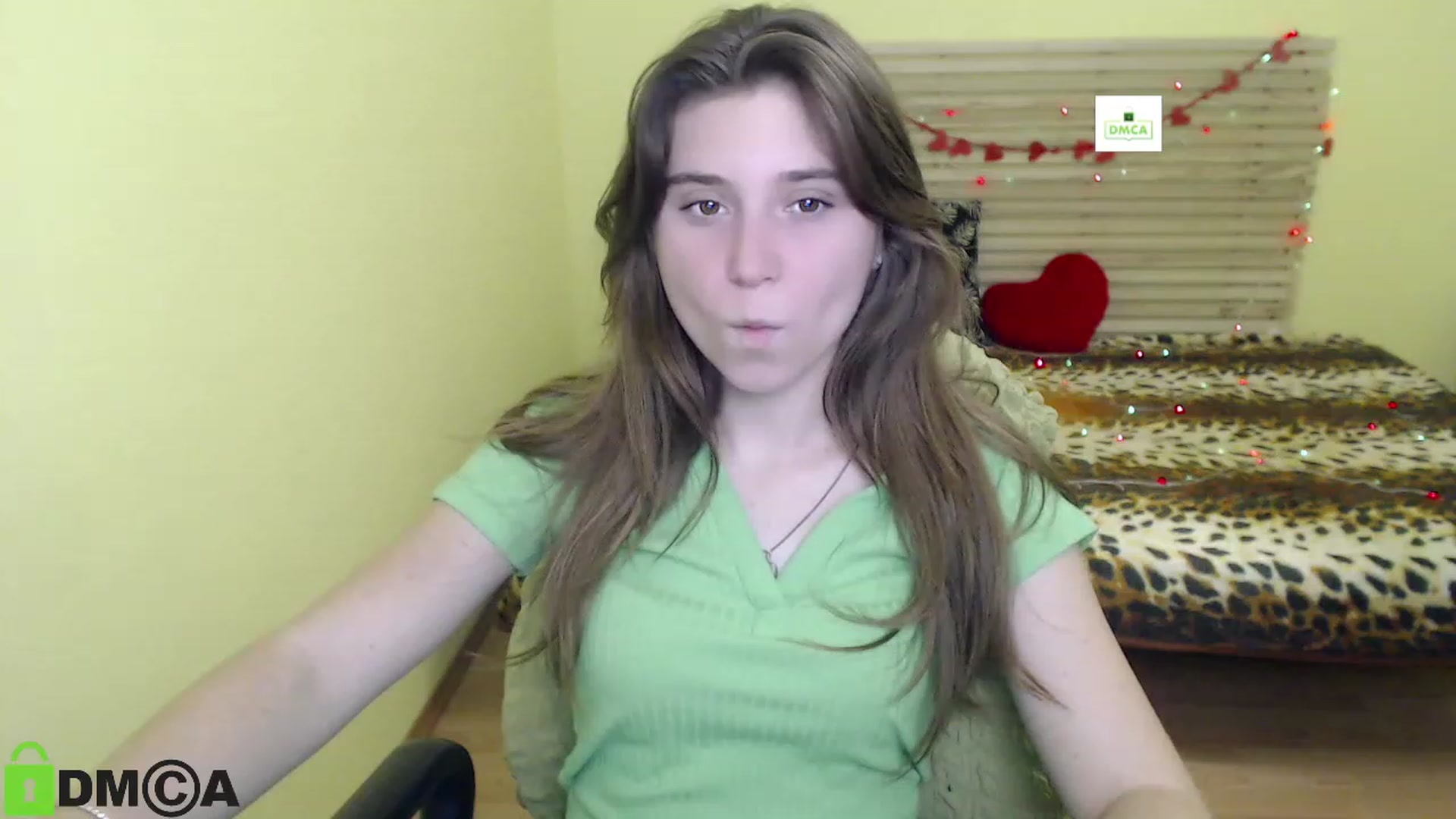 Gallery image thumbnail from MonicaaCute's myfreecams stream on, 09/25/2023, 13:33 image 10 of 20