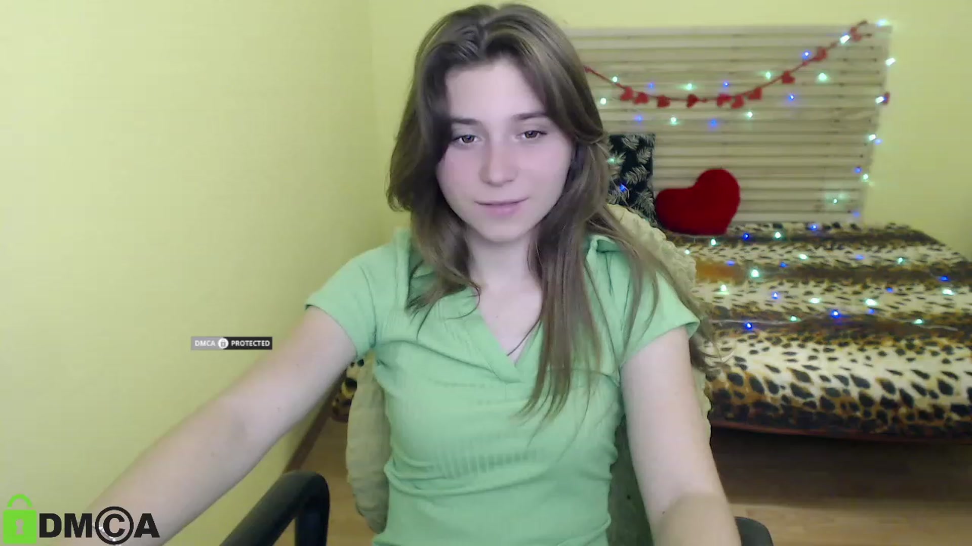 Gallery image thumbnail from MonicaaCute's myfreecams stream on, 09/25/2023, 13:33 image 6 of 20