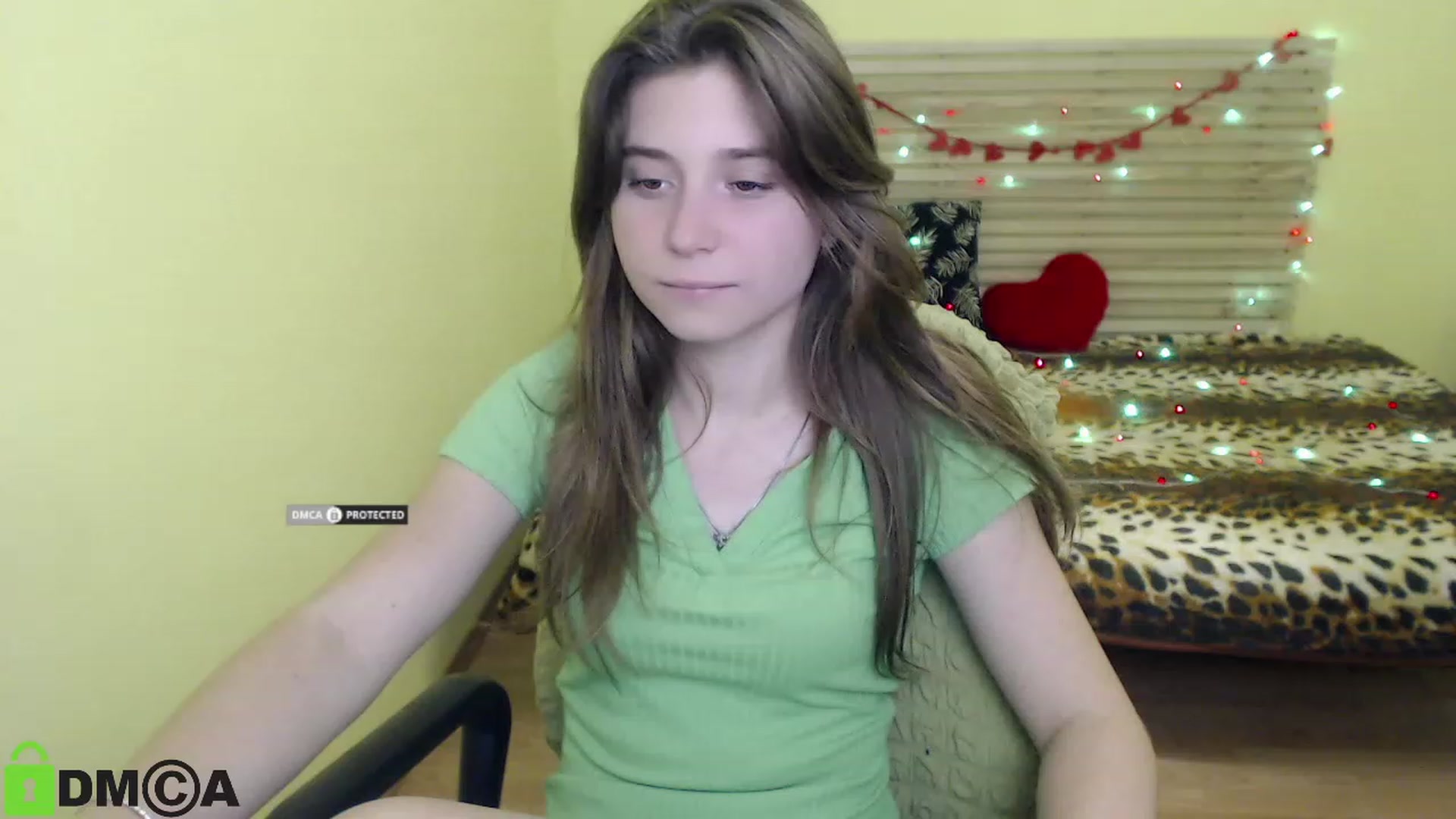 Gallery image thumbnail from MonicaaCute's myfreecams stream on, 09/25/2023, 13:33 image 20 of 20