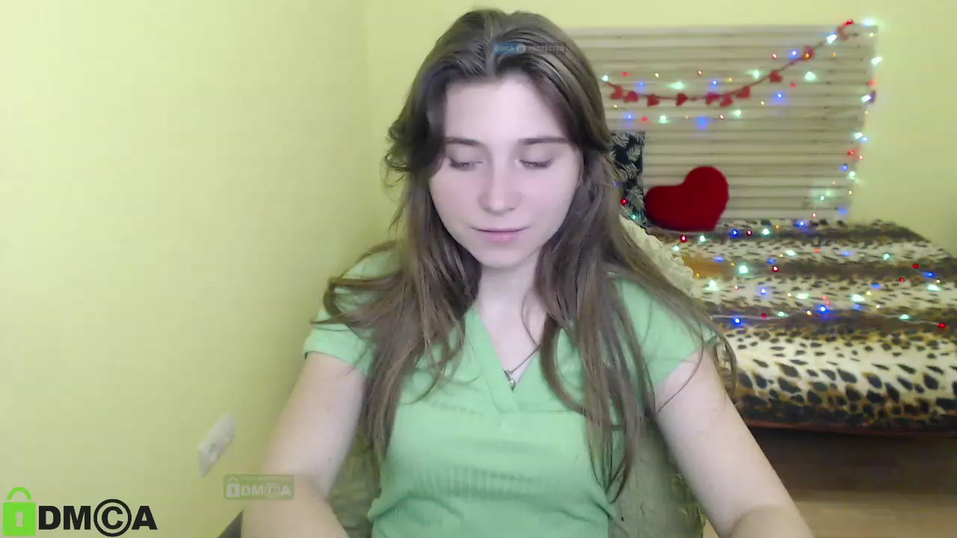 Gallery image thumbnail from MonicaaCute's myfreecams stream on, 09/25/2023, 13:33 image 15 of 20