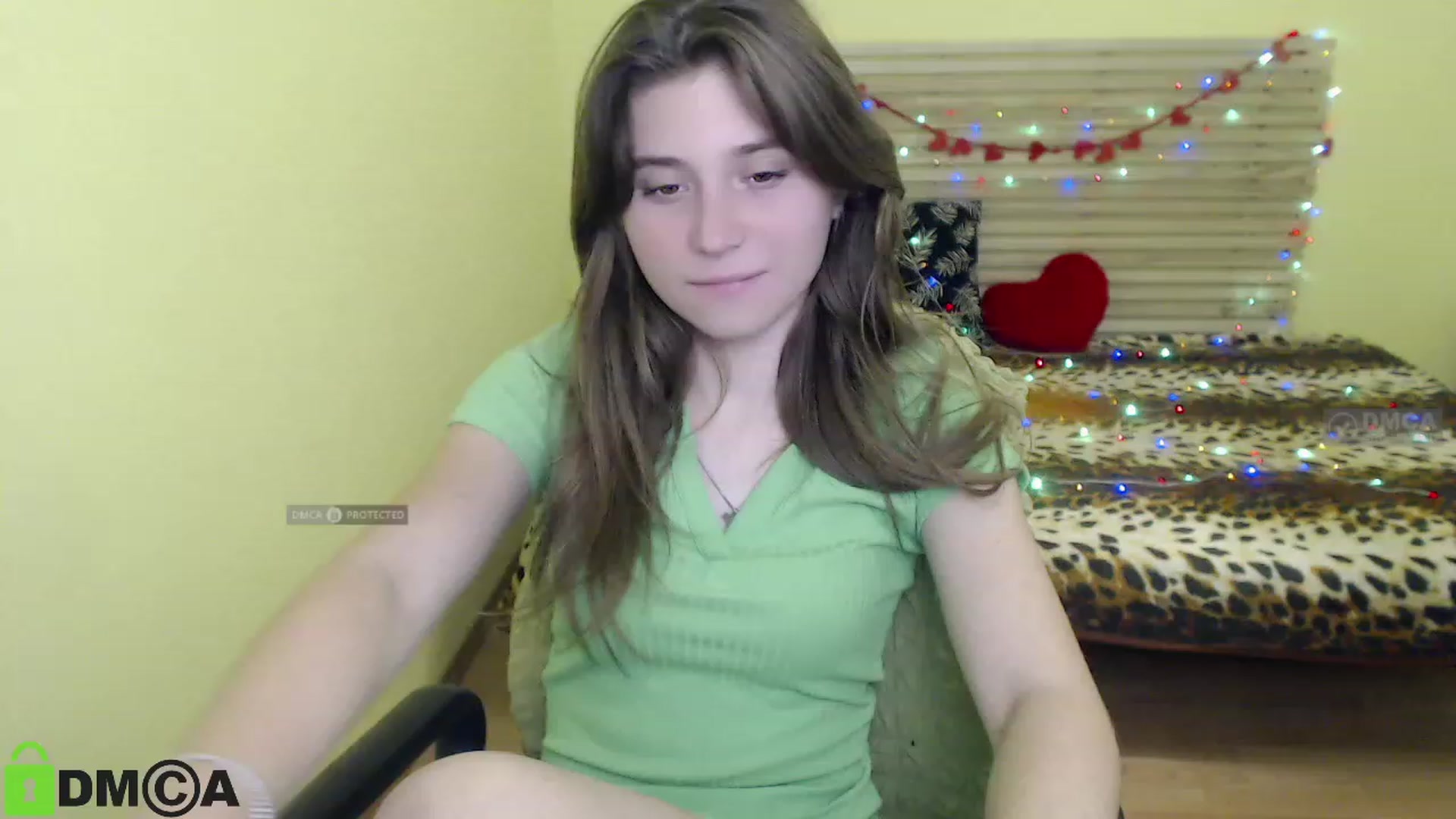 Gallery image thumbnail from MonicaaCute's myfreecams stream on, 09/25/2023, 13:33 image 19 of 20