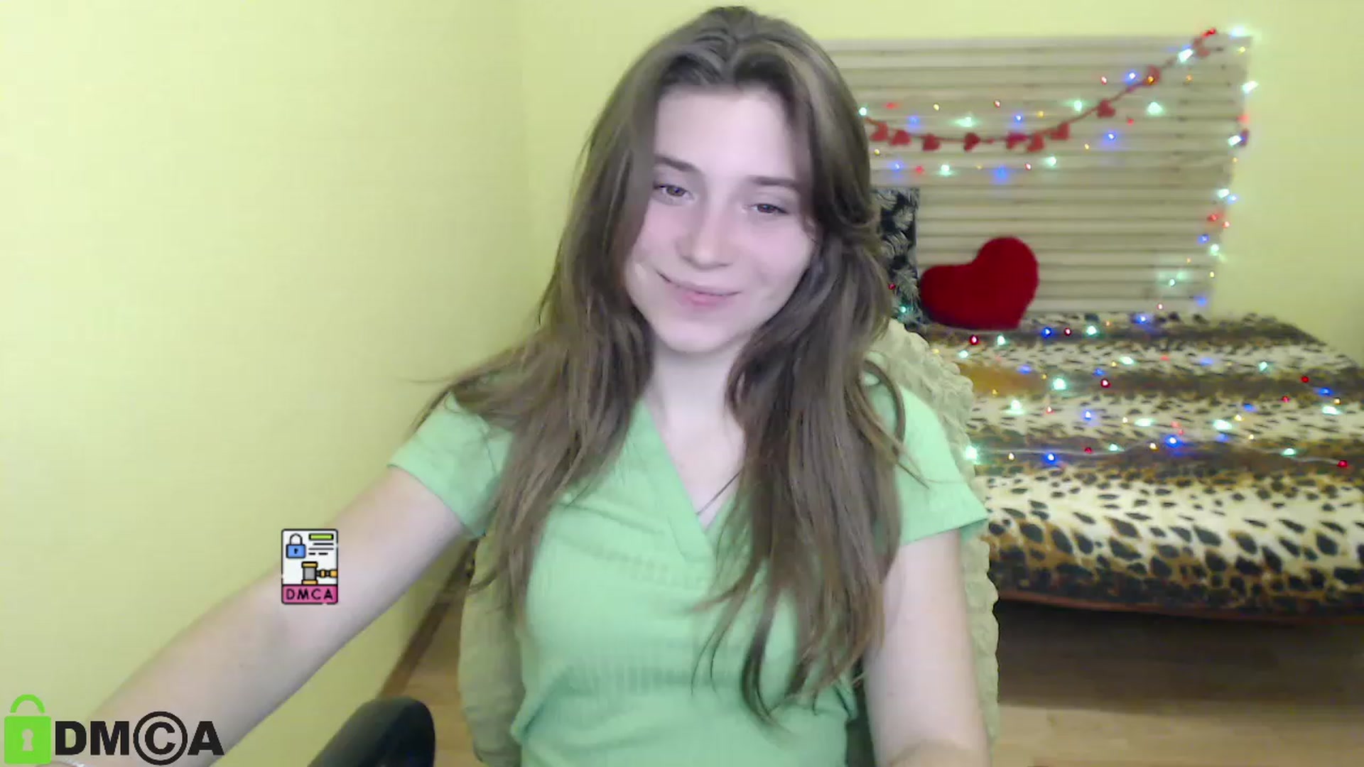 Gallery image thumbnail from MonicaaCute's myfreecams stream on, 09/25/2023, 13:33 image 9 of 20