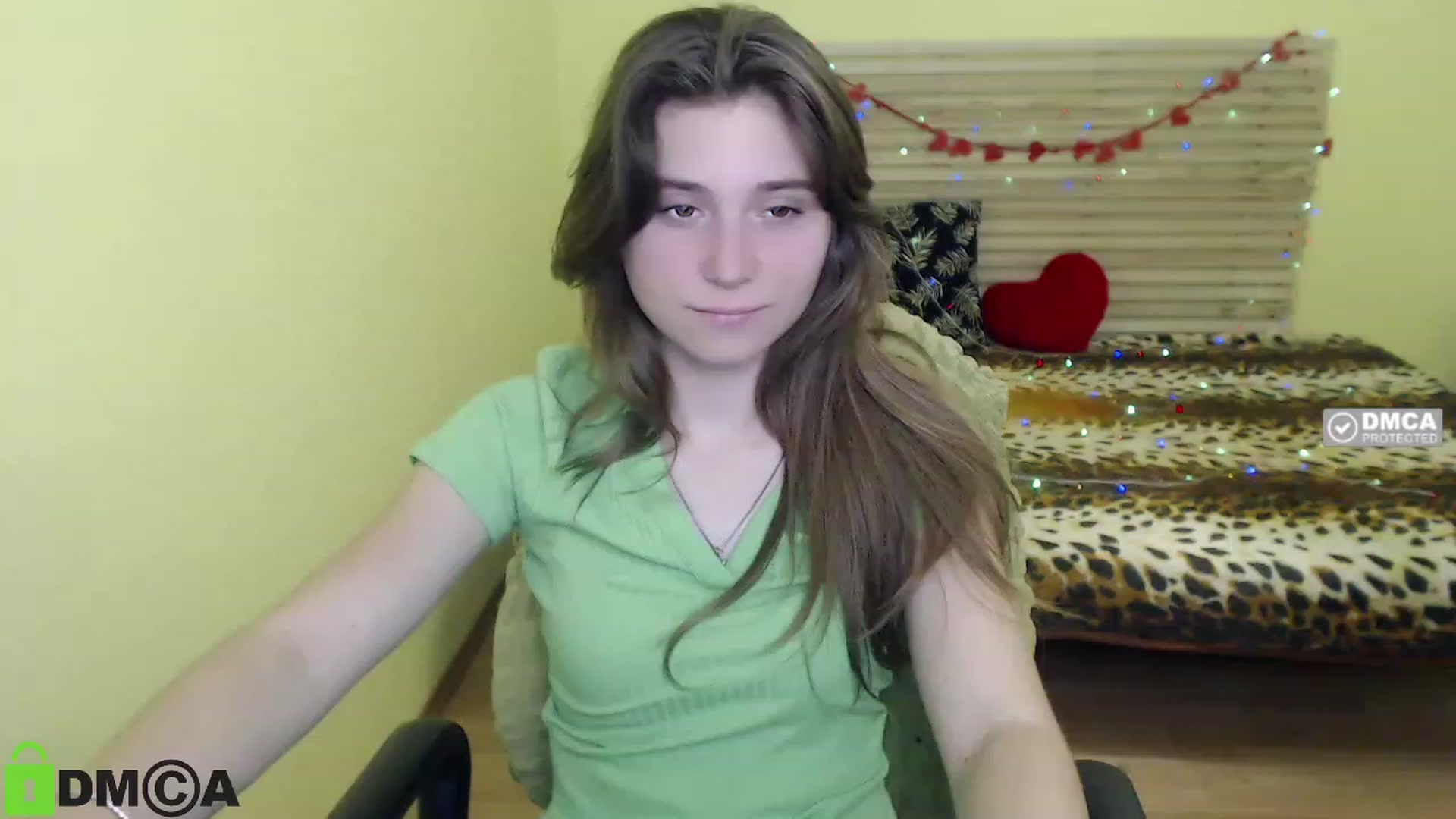 Gallery image thumbnail from MonicaaCute's myfreecams stream on, 09/25/2023, 13:33 image 5 of 20