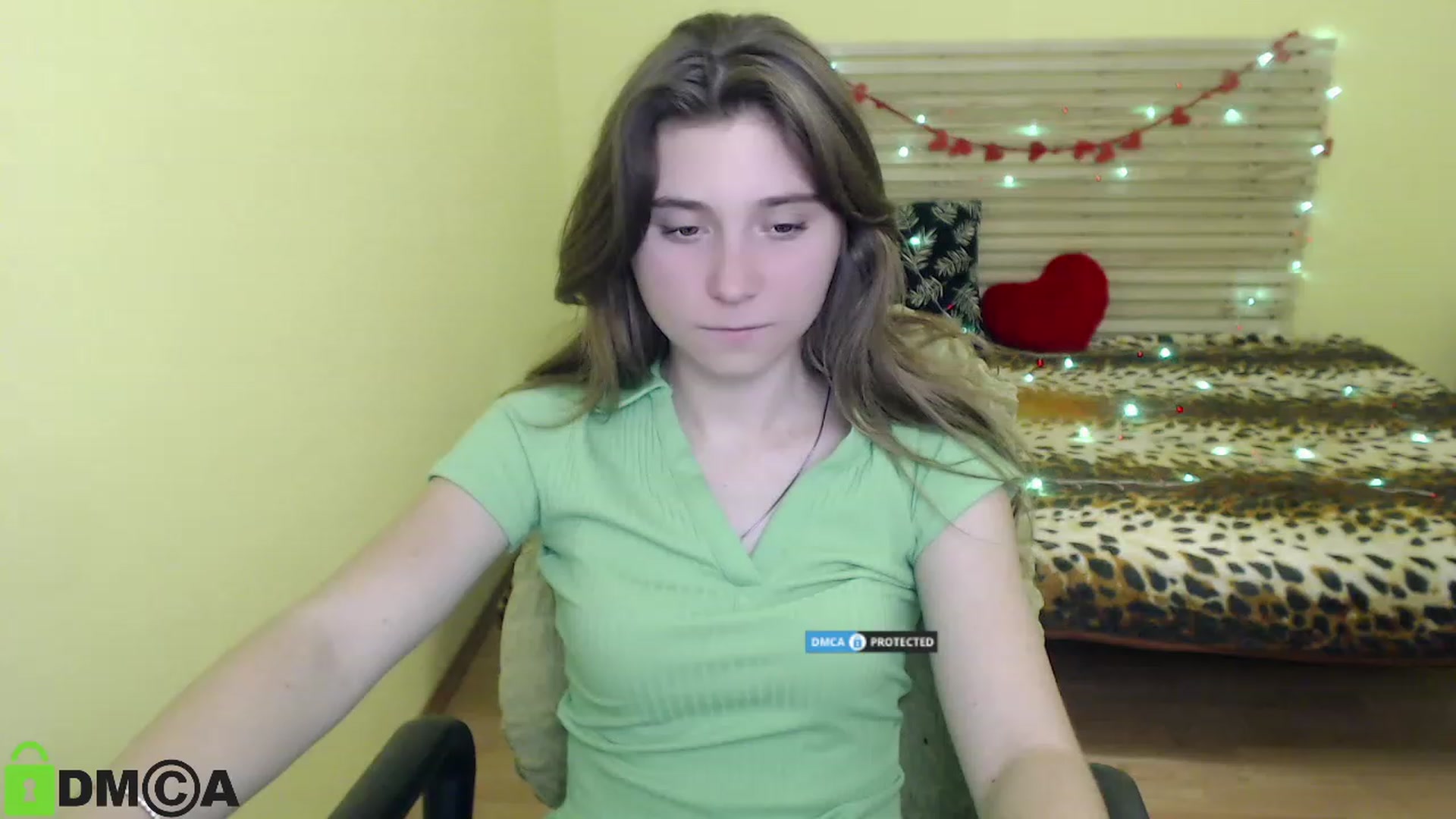 Gallery image thumbnail from MonicaaCute's myfreecams stream on, 09/25/2023, 13:33 image 8 of 20
