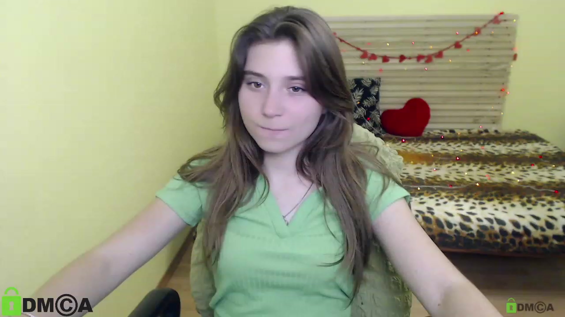 Gallery image thumbnail from MonicaaCute's myfreecams stream on, 09/25/2023, 13:33 image 12 of 20