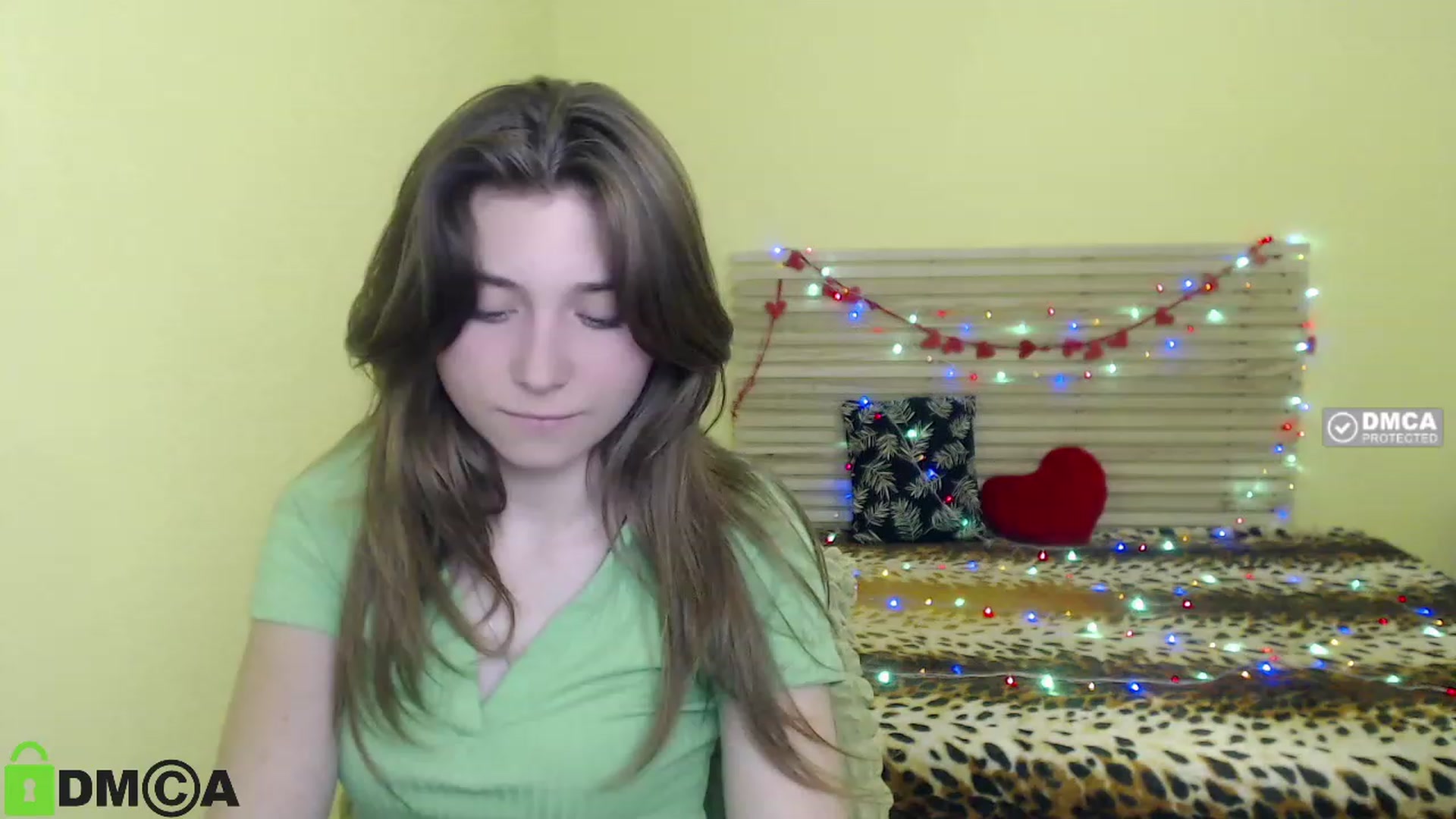 Gallery image thumbnail from MonicaaCute's myfreecams stream on, 09/25/2023, 14:32 image 19 of 20