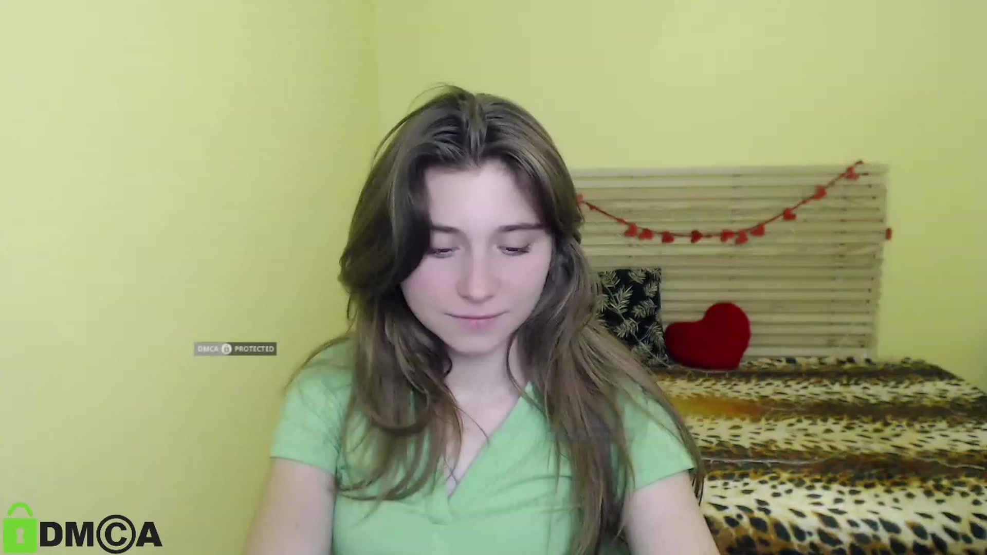 Gallery image thumbnail from MonicaaCute's myfreecams stream on, 09/25/2023, 14:32 image 16 of 20