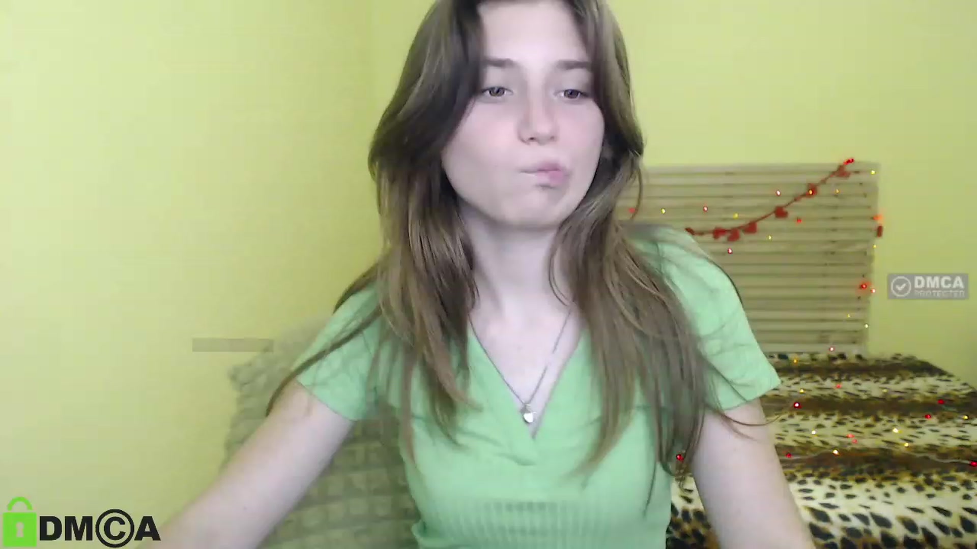 Gallery image thumbnail from MonicaaCute's myfreecams stream on, 09/25/2023, 14:32 image 18 of 20