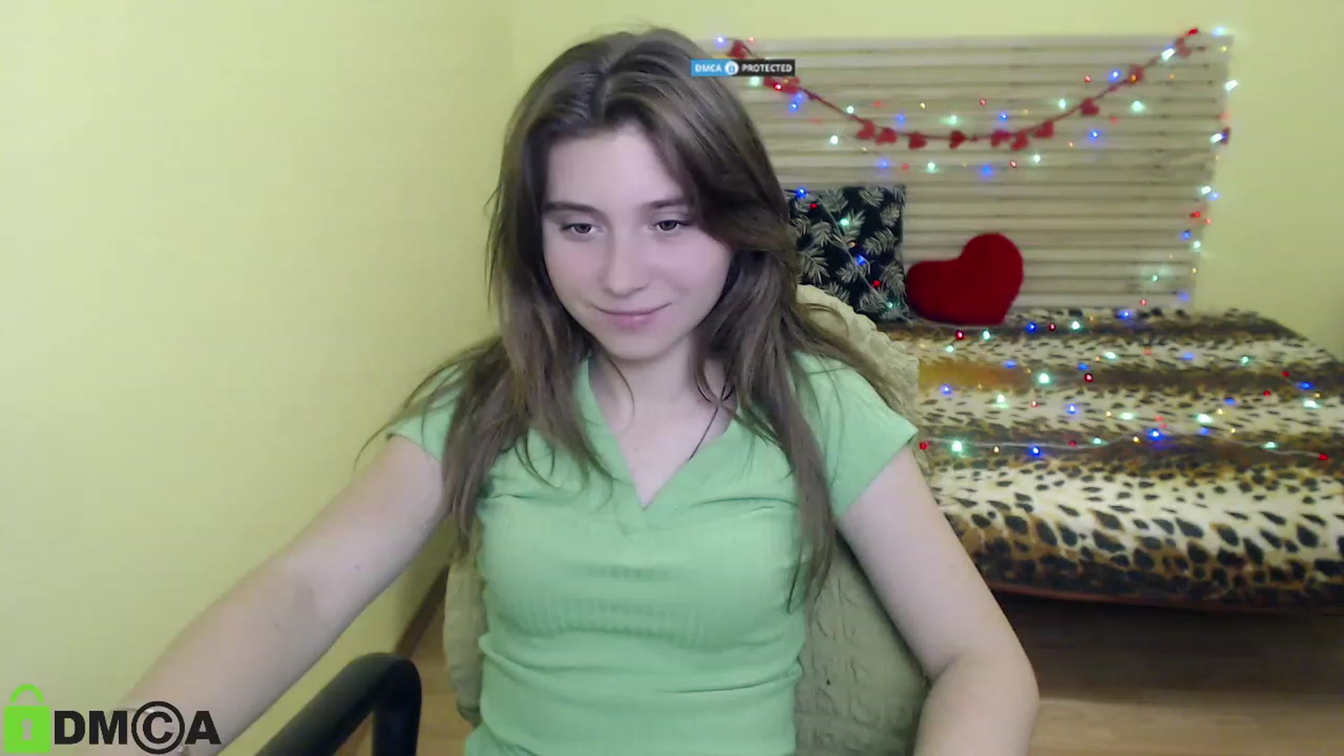 Gallery image thumbnail from MonicaaCute's myfreecams stream on, 09/25/2023, 14:32 image 4 of 20