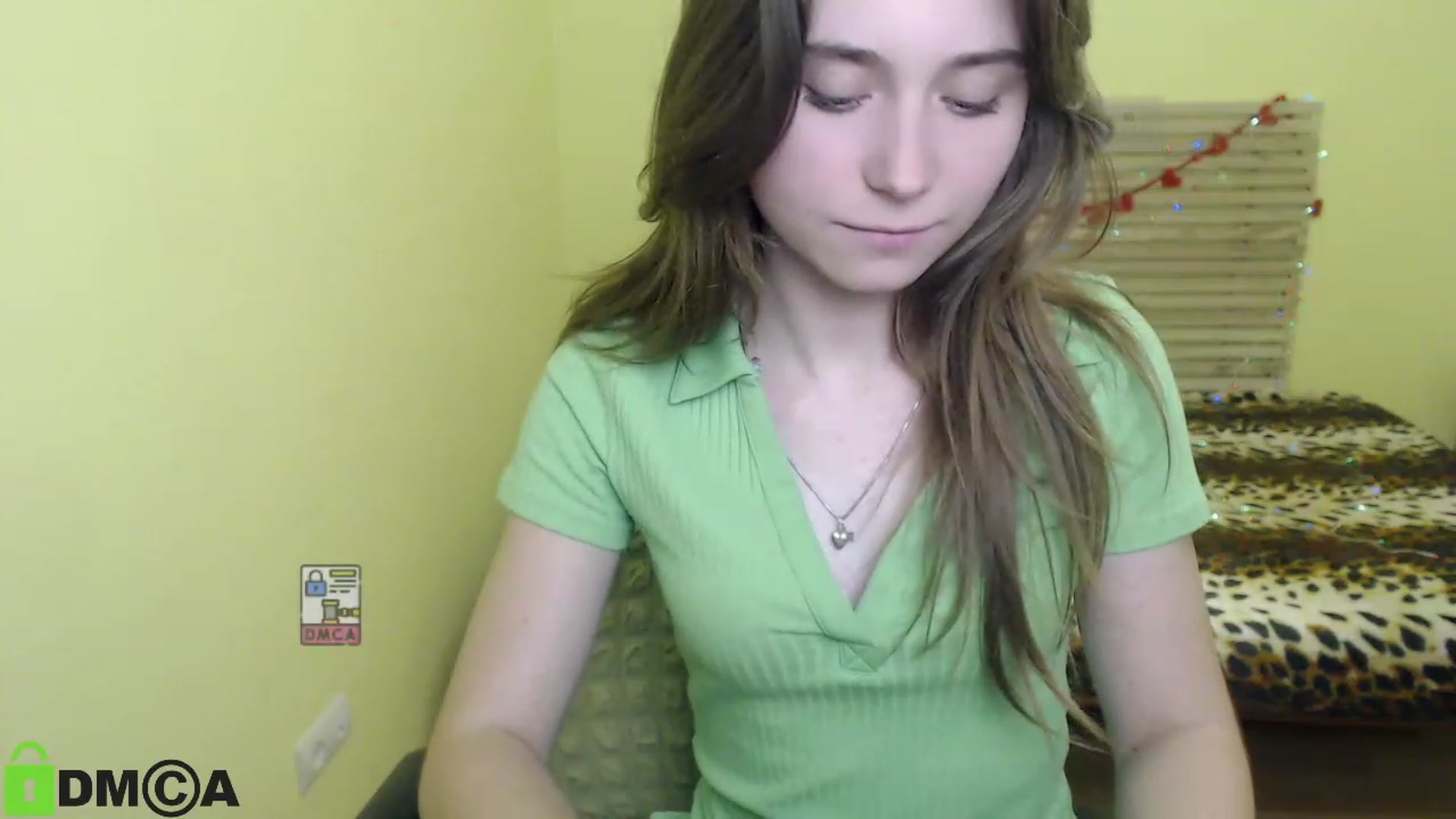 Gallery image thumbnail from MonicaaCute's myfreecams stream on, 09/25/2023, 17:00 image 10 of 20