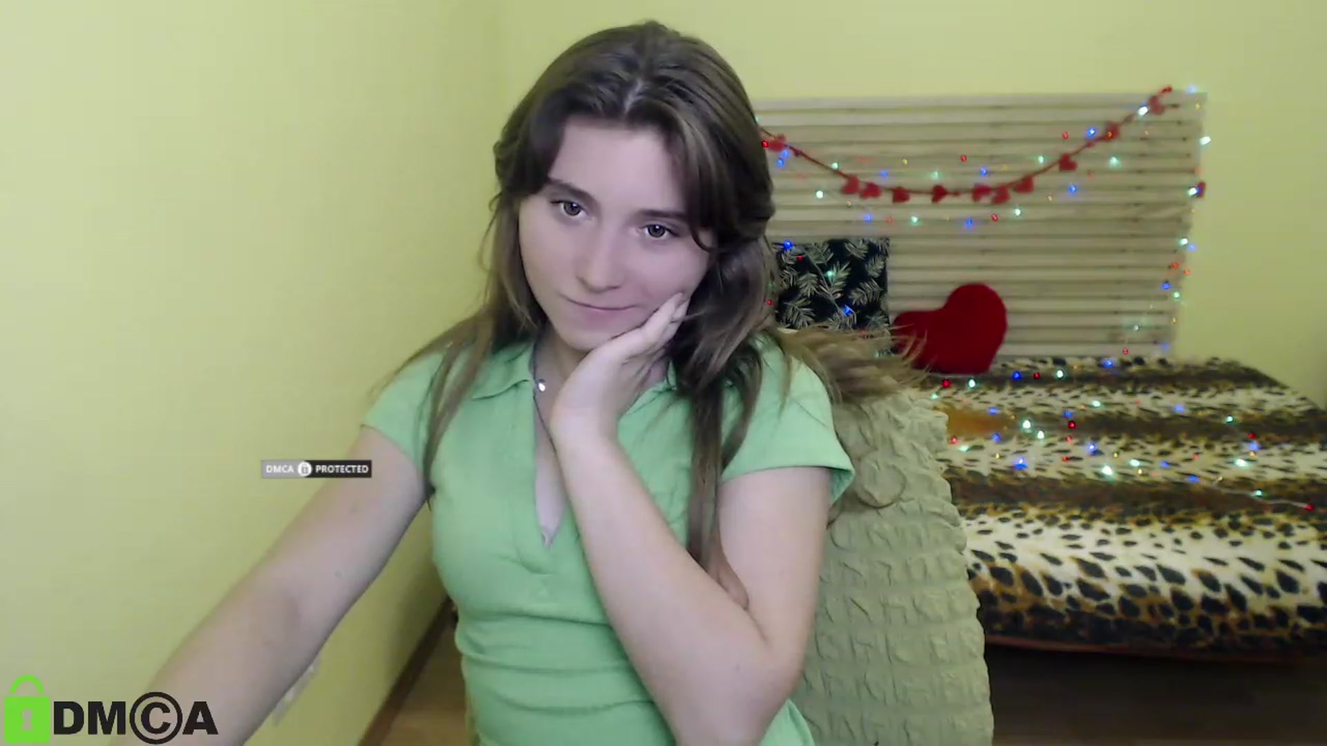 Gallery image thumbnail from MonicaaCute's myfreecams stream on, 09/25/2023, 17:00 image 7 of 20