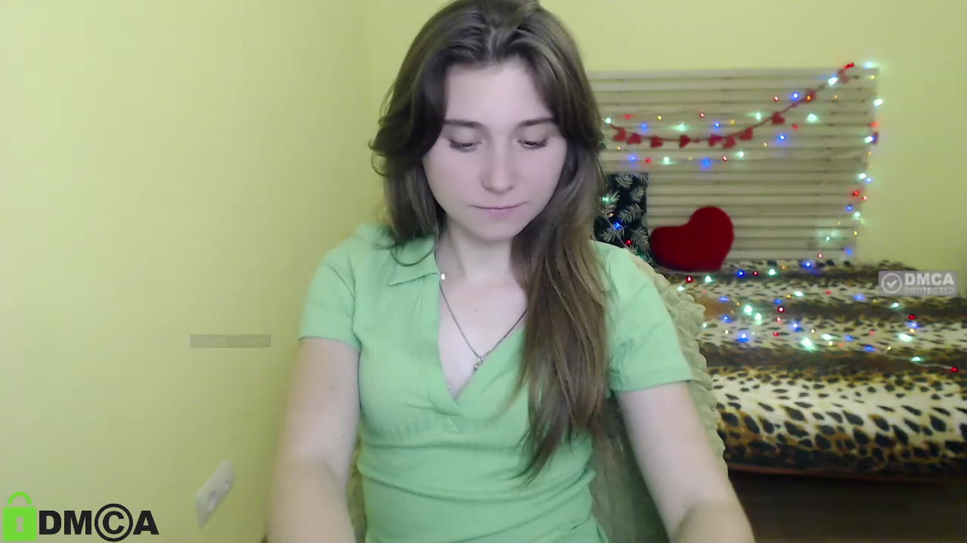 Gallery image thumbnail from MonicaaCute's myfreecams stream on, 09/25/2023, 17:00 image 6 of 20