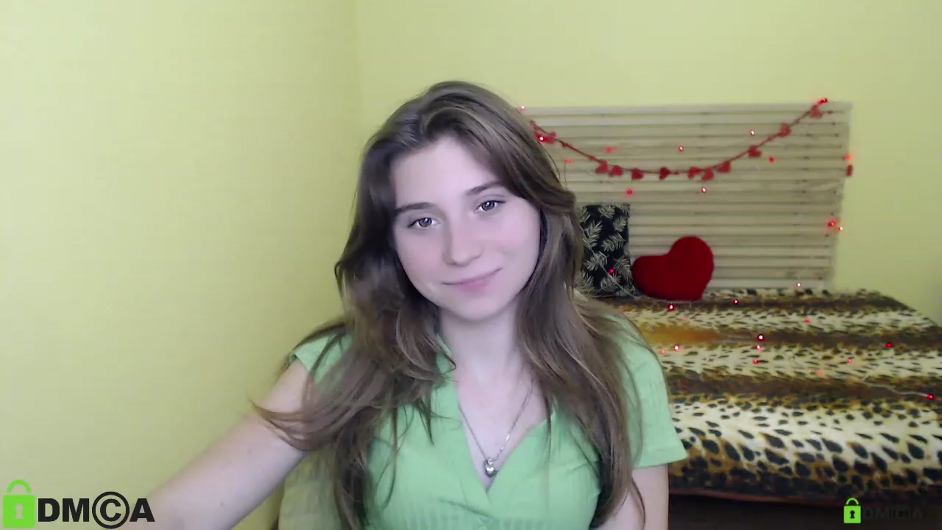 Gallery image thumbnail from MonicaaCute's myfreecams stream on, 09/25/2023, 17:51 image 15 of 20