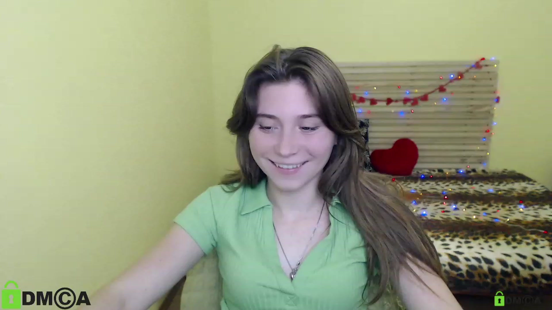 Gallery image thumbnail from MonicaaCute's myfreecams stream on, 09/25/2023, 17:51 image 5 of 20