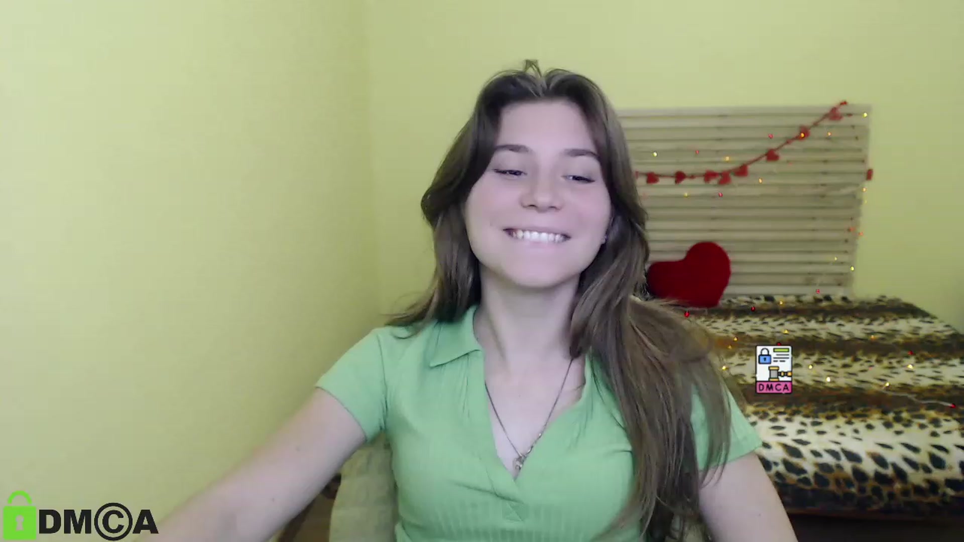 Gallery image thumbnail from MonicaaCute's myfreecams stream on, 09/25/2023, 17:51 image 6 of 20