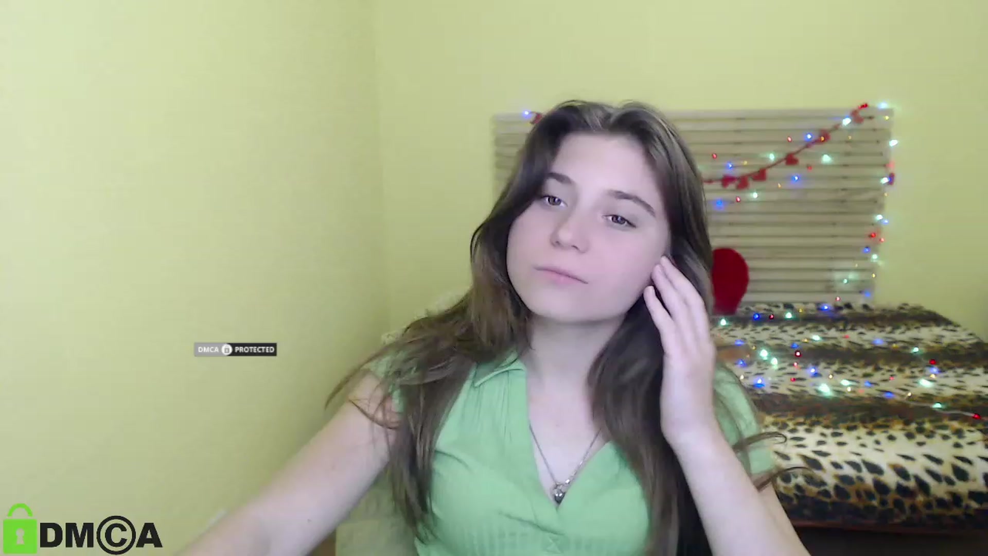 Gallery image thumbnail from MonicaaCute's myfreecams stream on, 09/25/2023, 17:51 image 14 of 20