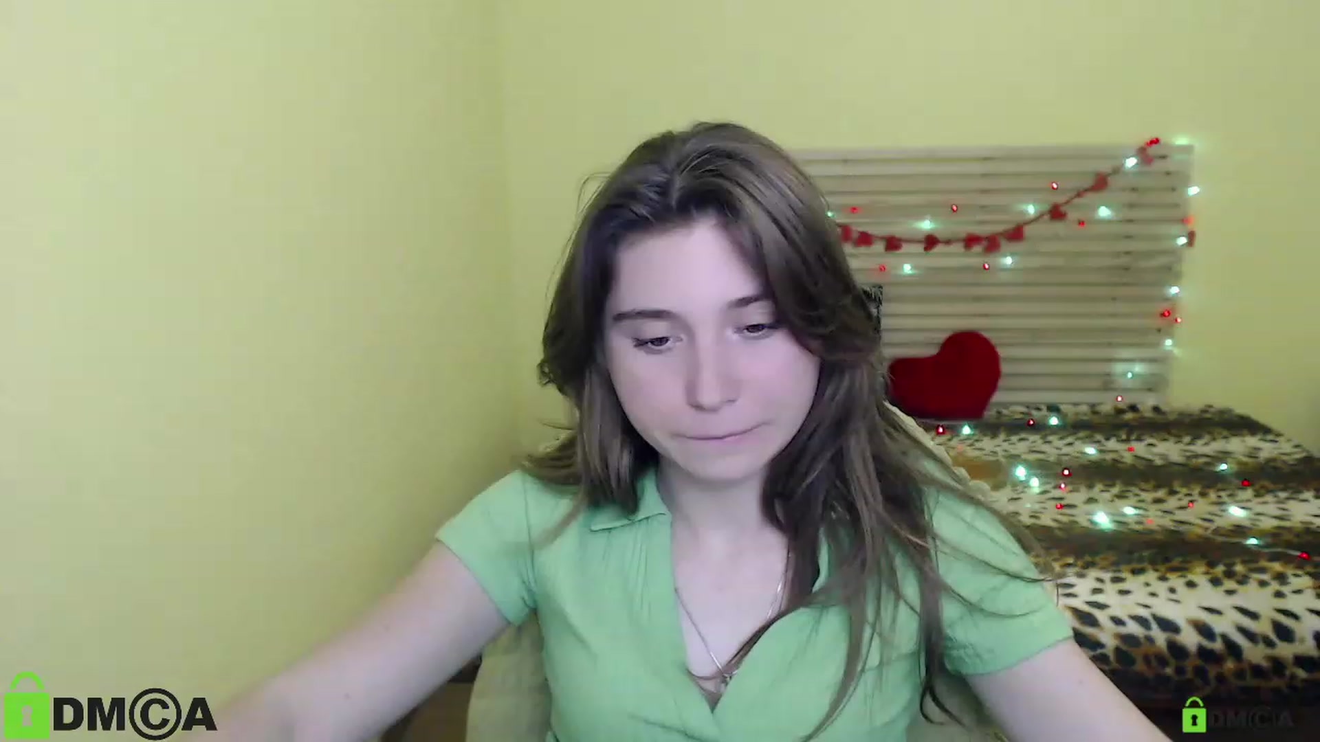 Gallery image thumbnail from MonicaaCute's myfreecams stream on, 09/25/2023, 17:51 image 10 of 20