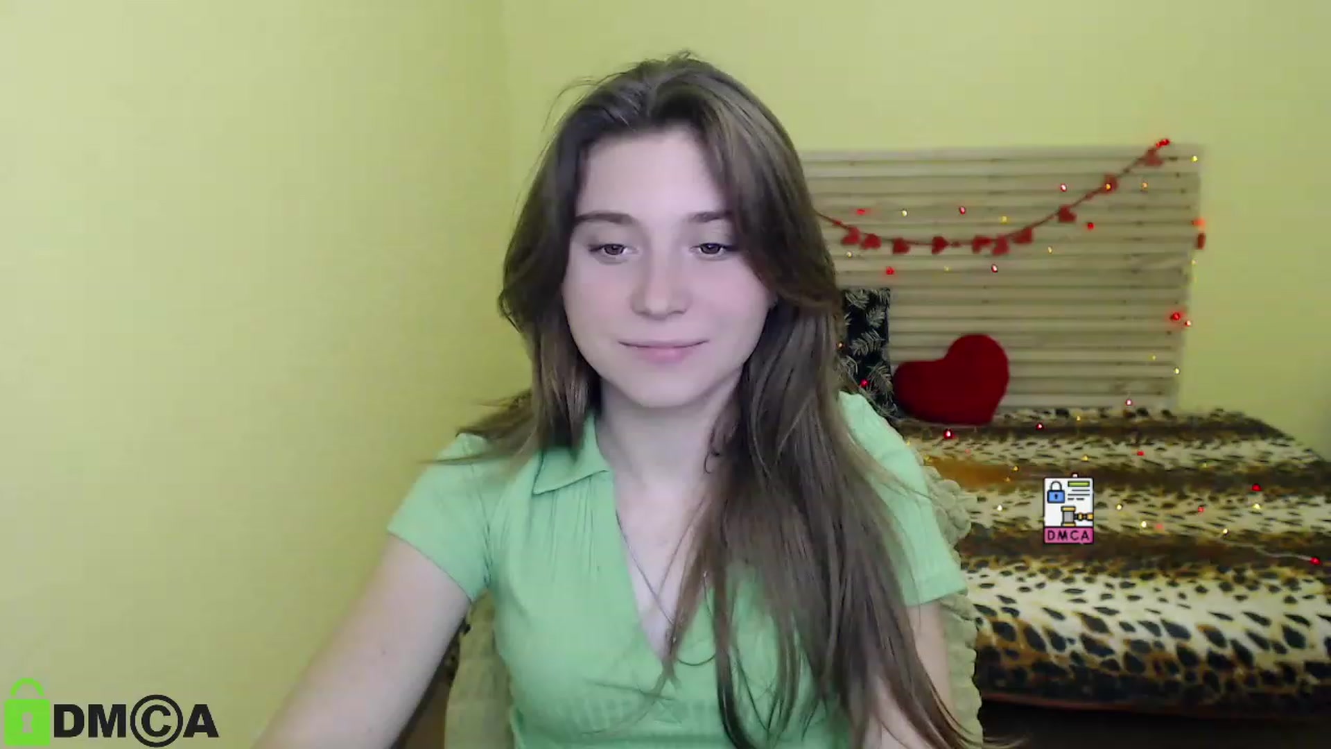 Gallery image thumbnail from MonicaaCute's myfreecams stream on, 09/25/2023, 17:51 image 11 of 20