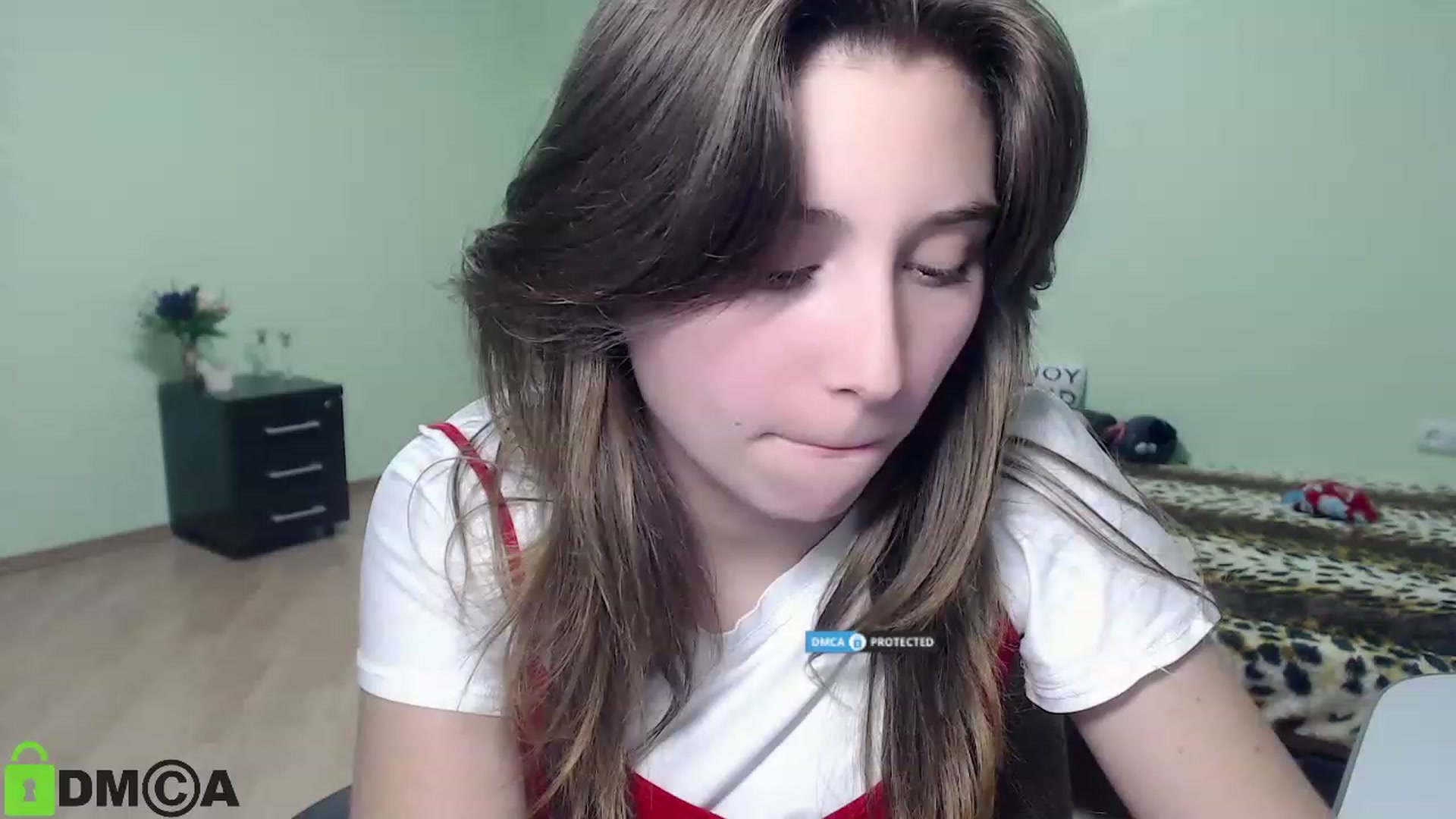 Gallery image thumbnail from MonicaaCute's myfreecams stream on, 09/27/2023, 15:22 image 18 of 20