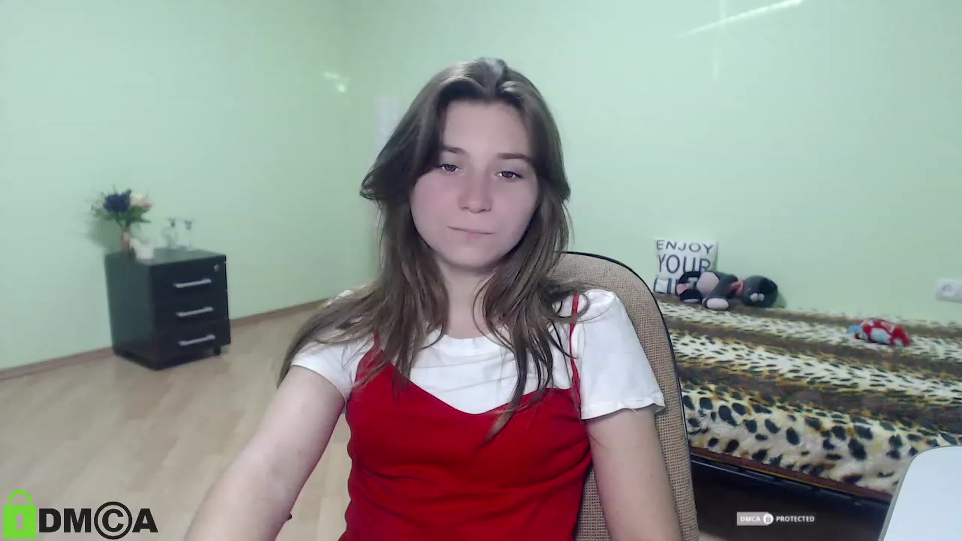 Gallery image thumbnail from MonicaaCute's myfreecams stream on, 09/27/2023, 15:22 image 10 of 20