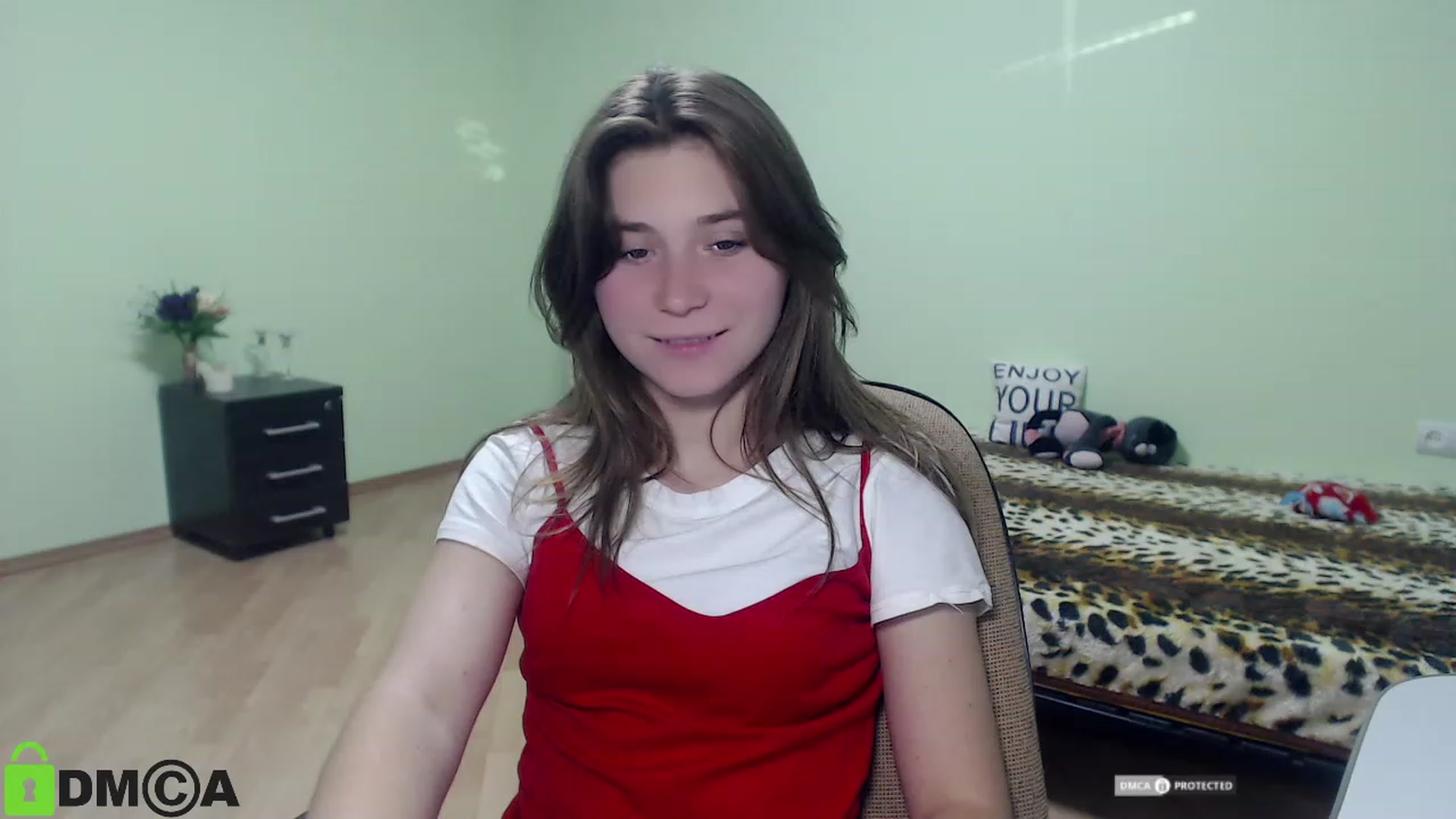 Gallery image thumbnail from MonicaaCute's myfreecams stream on, 09/27/2023, 15:22 image 4 of 20
