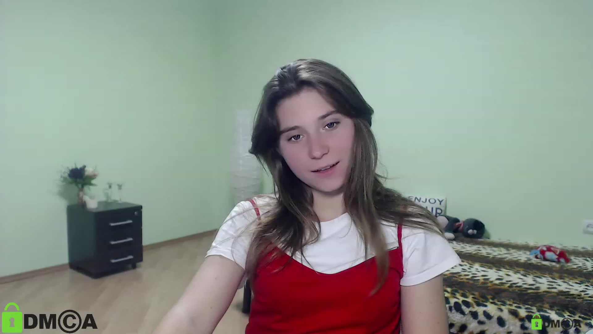 Gallery image thumbnail from MonicaaCute's myfreecams stream on, 09/27/2023, 16:14 image 17 of 20