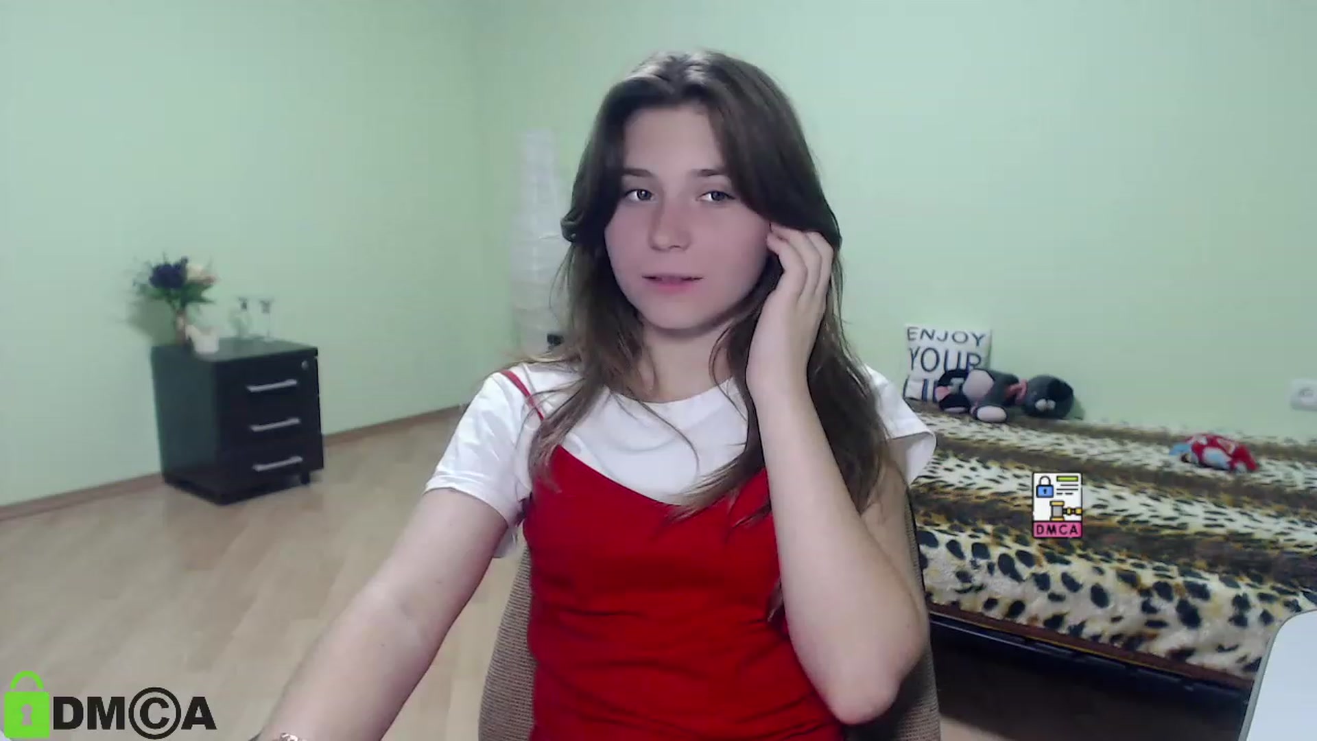 Gallery image thumbnail from MonicaaCute's myfreecams stream on, 09/27/2023, 17:01 image 19 of 20
