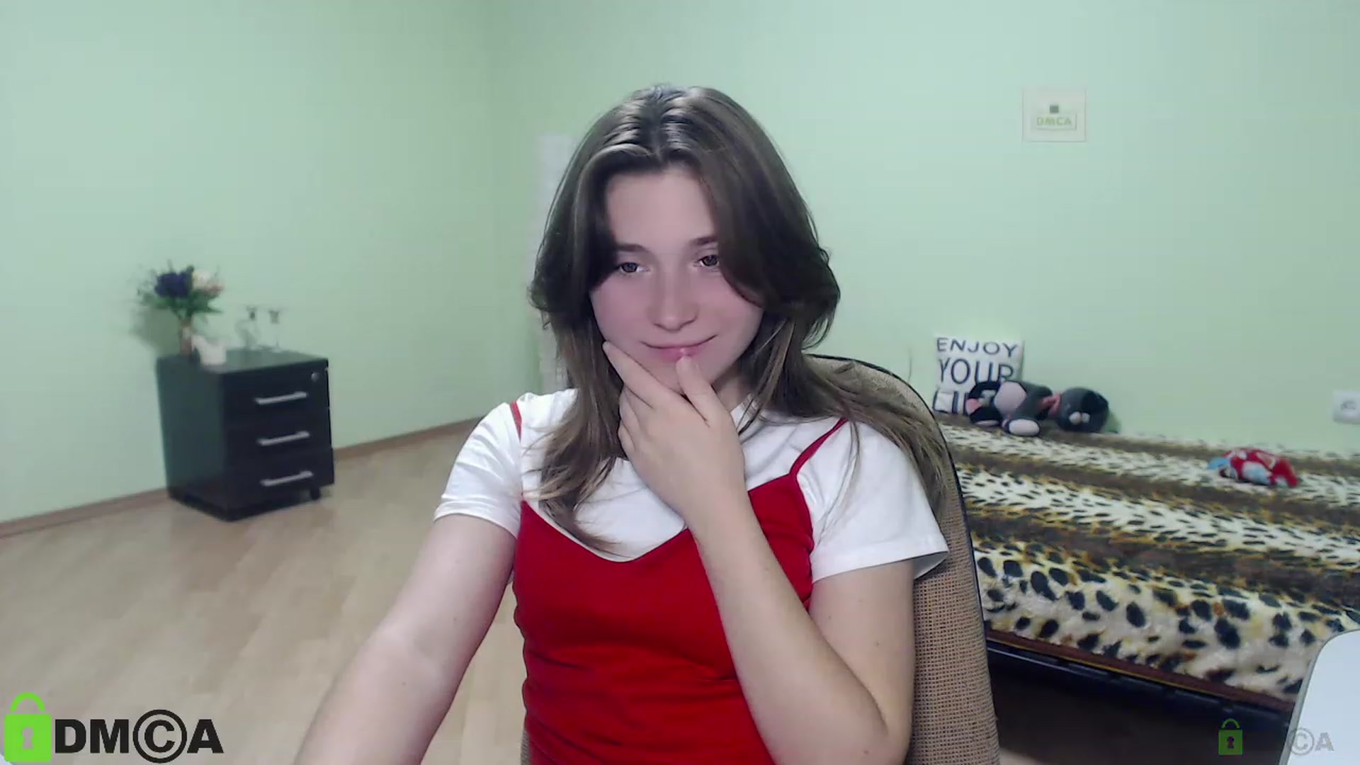 Gallery image thumbnail from MonicaaCute's myfreecams stream on, 09/27/2023, 17:01 image 6 of 20