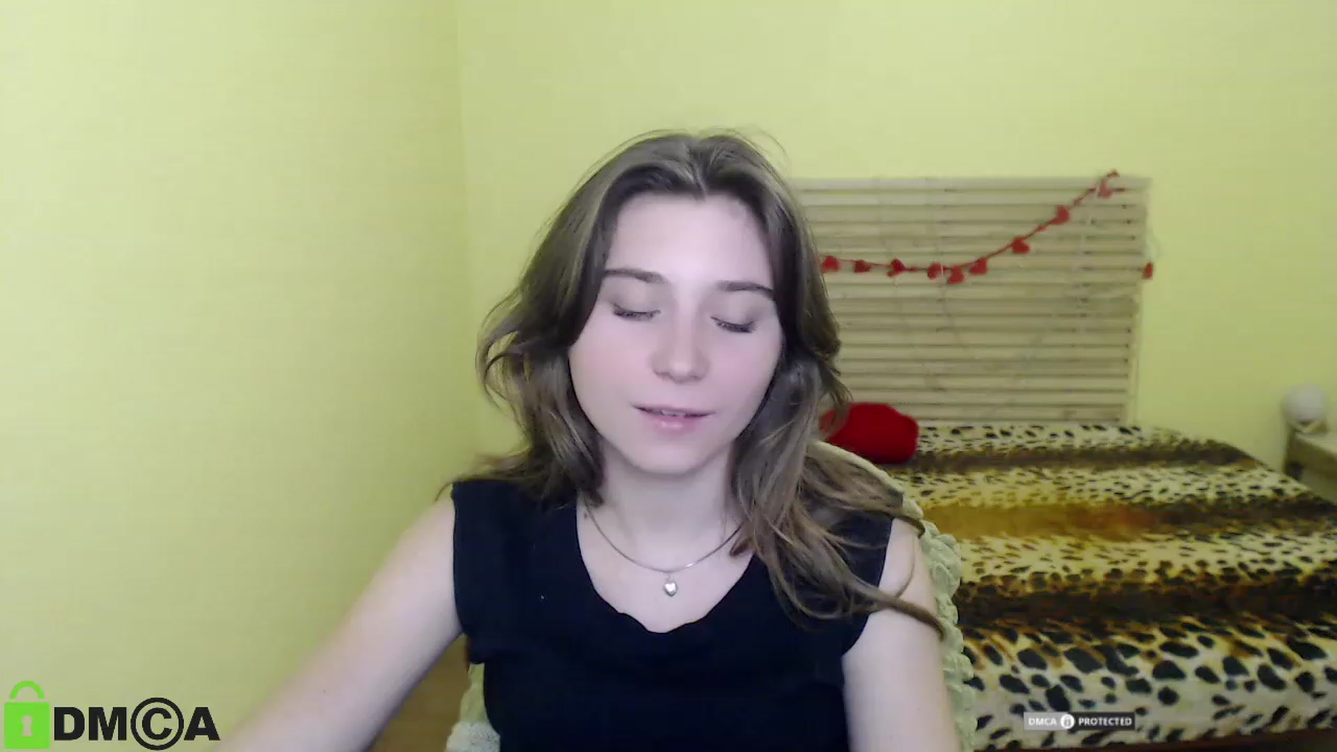 Gallery image thumbnail from MonicaaCute's myfreecams stream on, 09/28/2023, 13:41 image 15 of 20