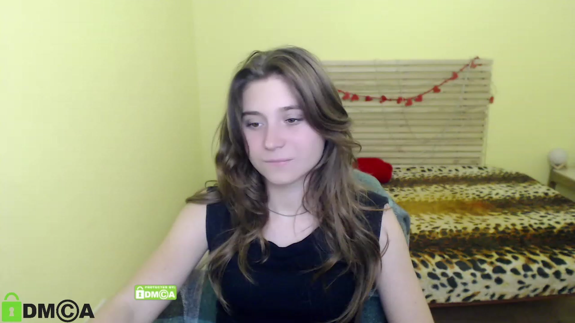 Gallery image thumbnail from MonicaaCute's myfreecams stream on, 09/28/2023, 14:21 image 13 of 20