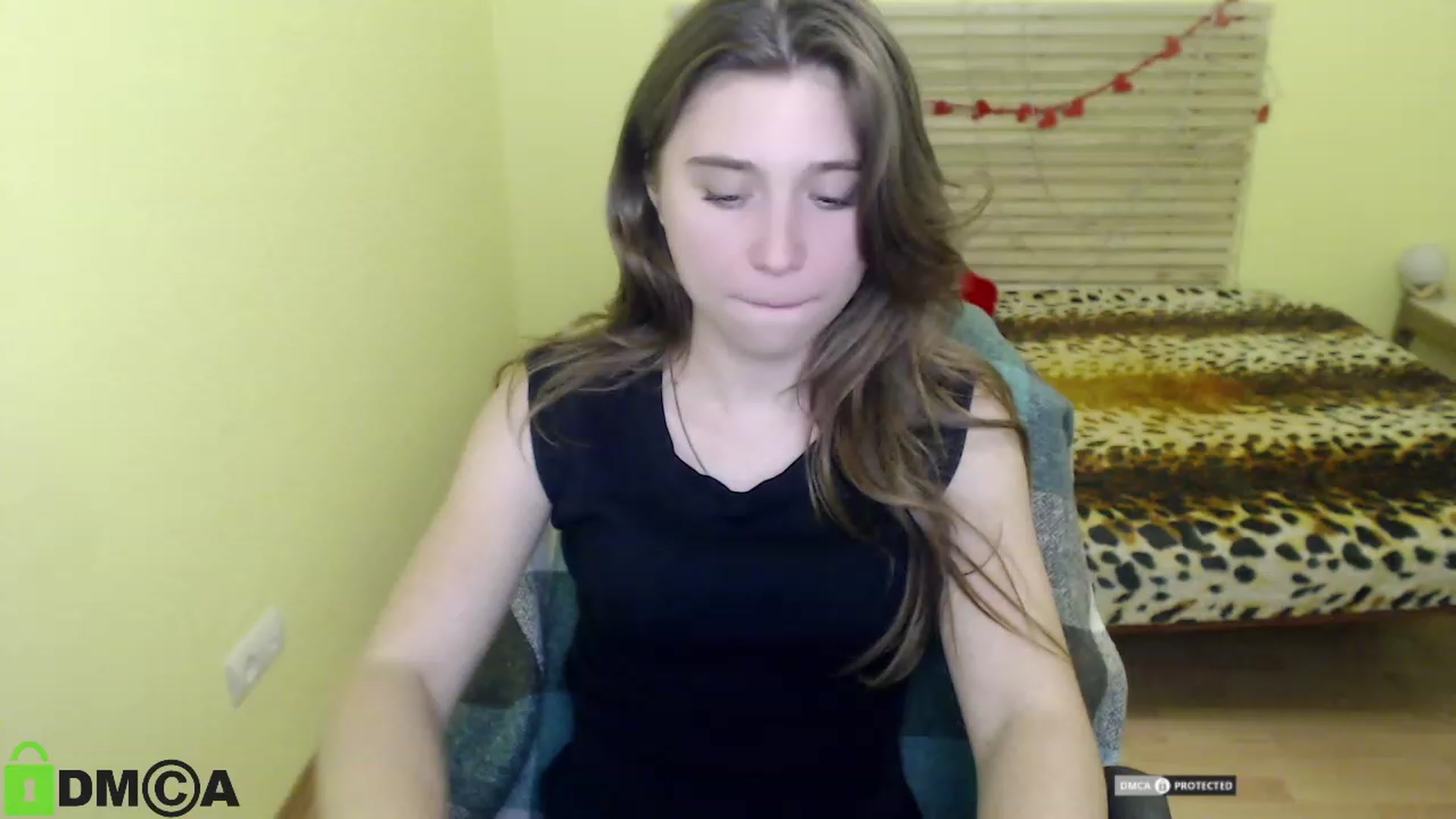 Gallery image thumbnail from MonicaaCute's myfreecams stream on, 09/28/2023, 14:36 image 18 of 20