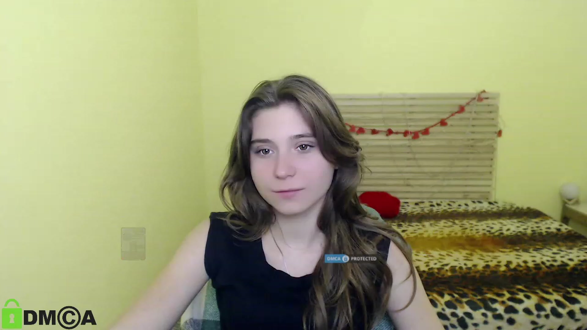 Gallery image thumbnail from MonicaaCute's myfreecams stream on, 09/28/2023, 14:36 image 7 of 20