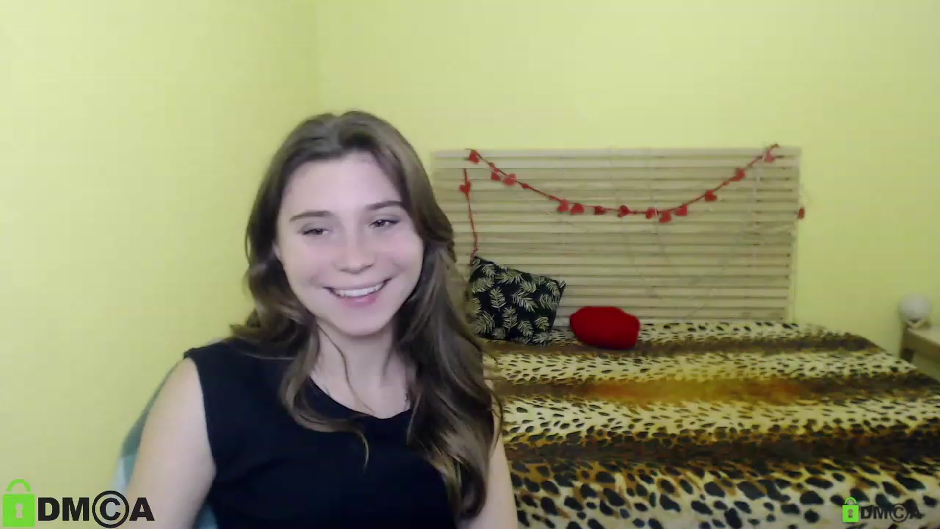 Gallery image thumbnail from MonicaaCute's myfreecams stream on, 09/28/2023, 15:45 image 15 of 20