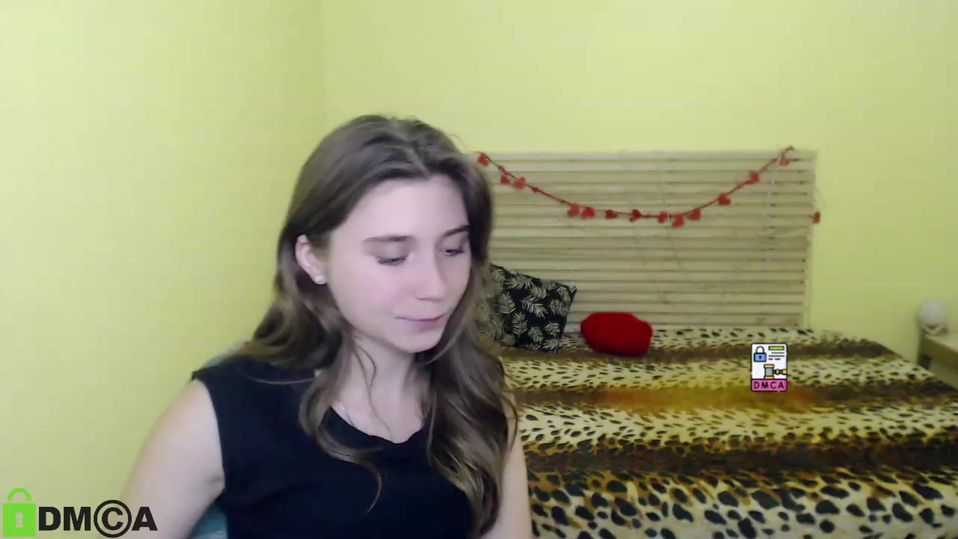Gallery image thumbnail from MonicaaCute's myfreecams stream on, 09/28/2023, 15:45 image 17 of 20
