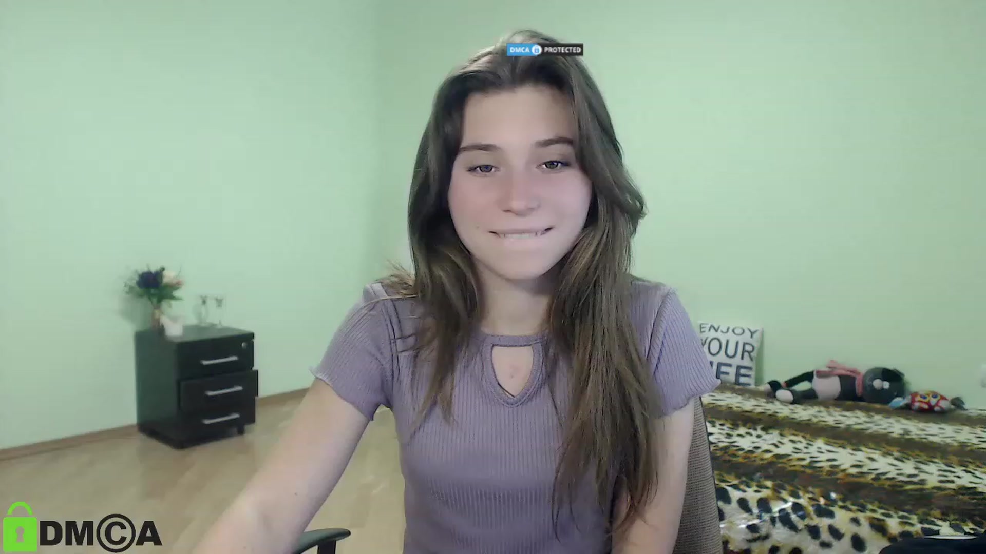 Gallery image thumbnail from MonicaaCute's myfreecams stream on, 09/30/2023, 13:11 image 19 of 20
