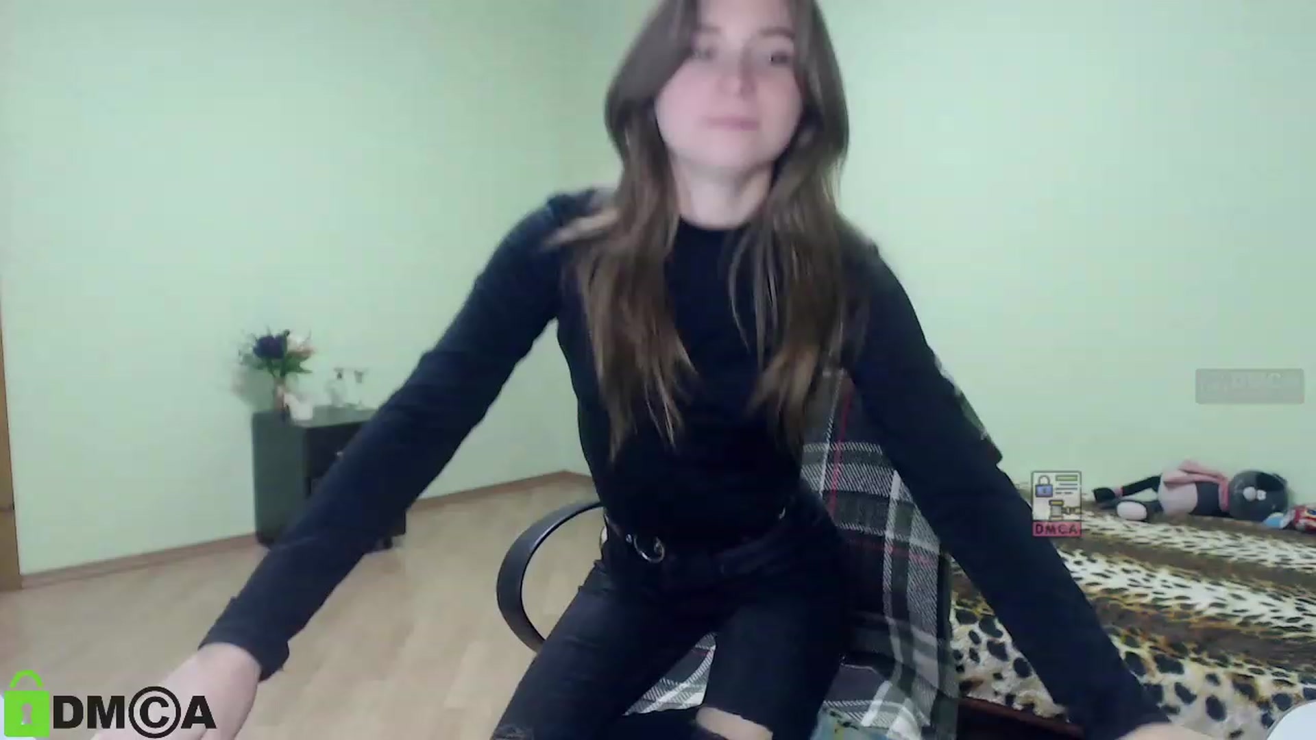 Gallery image thumbnail from MonicaaCute's myfreecams stream on, 10/02/2023, 17:22 image 15 of 20