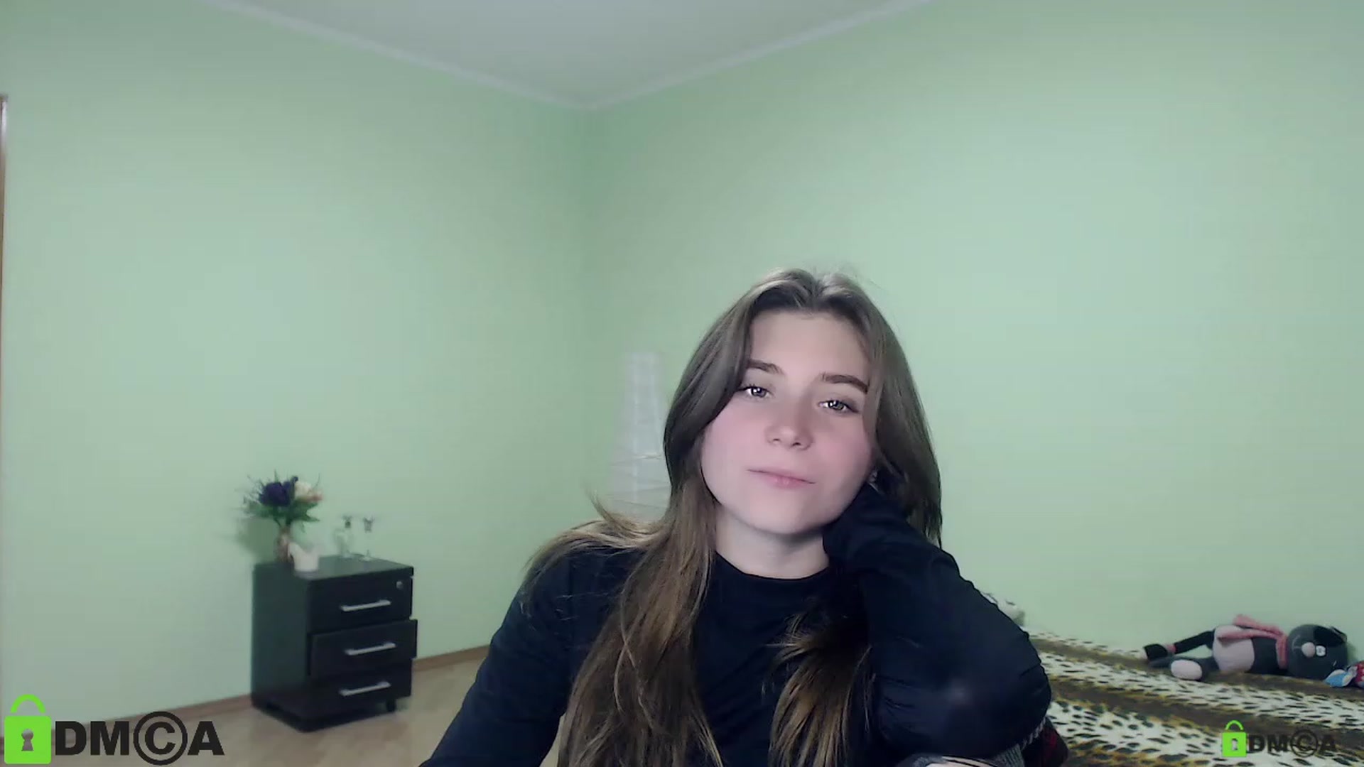 Gallery image thumbnail from MonicaaCute's myfreecams stream on, 10/02/2023, 17:22 image 8 of 20