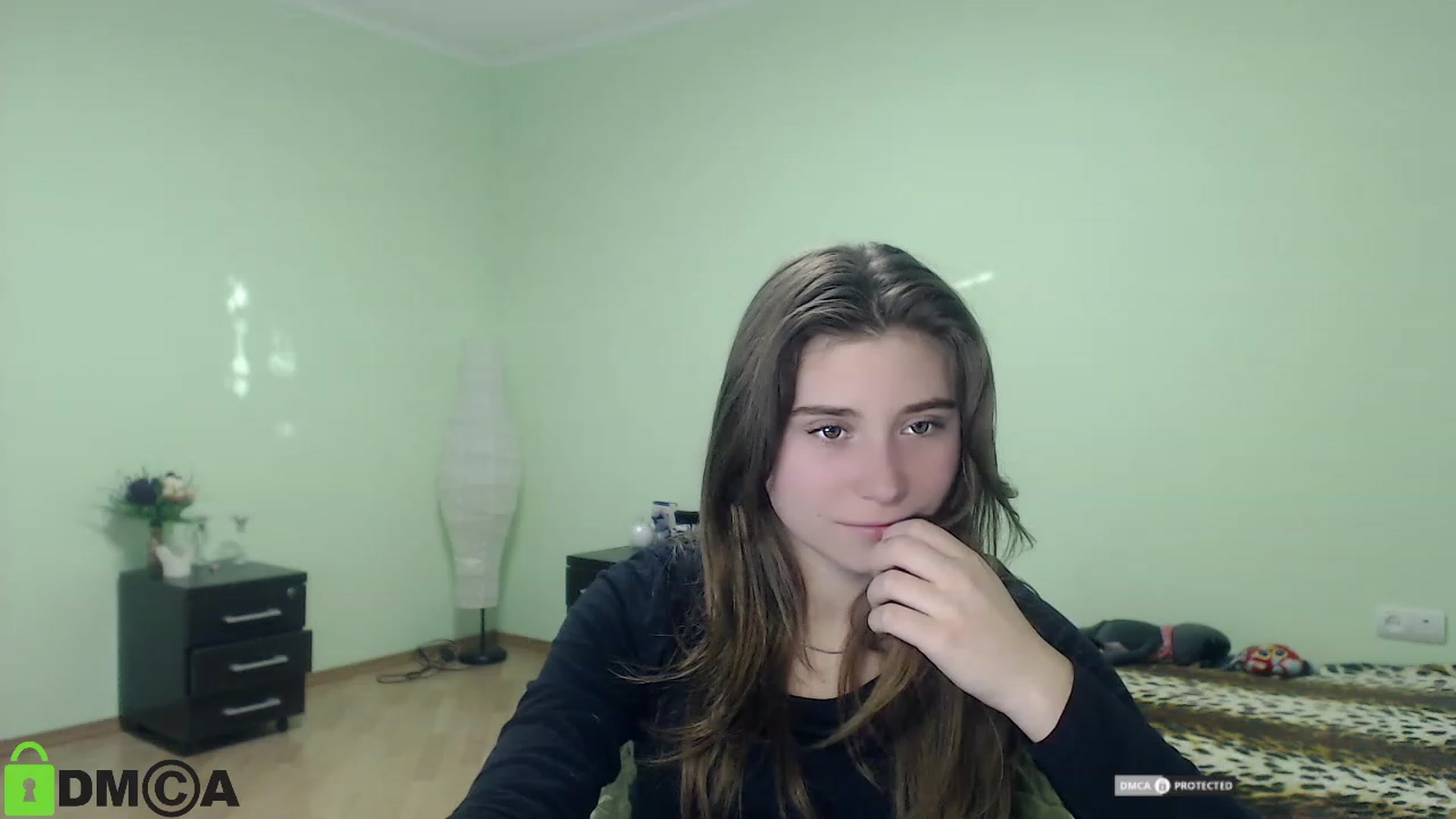 Gallery image thumbnail from MonicaaCute's myfreecams stream on, 10/05/2023, 15:31 image 7 of 20